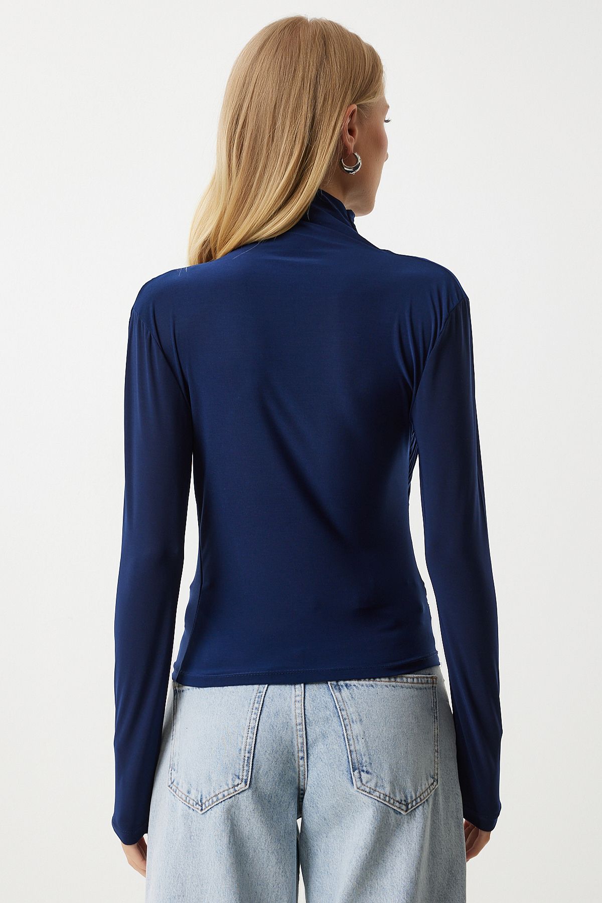 Happiness İstanbul-Kobaltblaue Sandy-Bluse – Stehkragen und gerafftes Detail FF00135 5