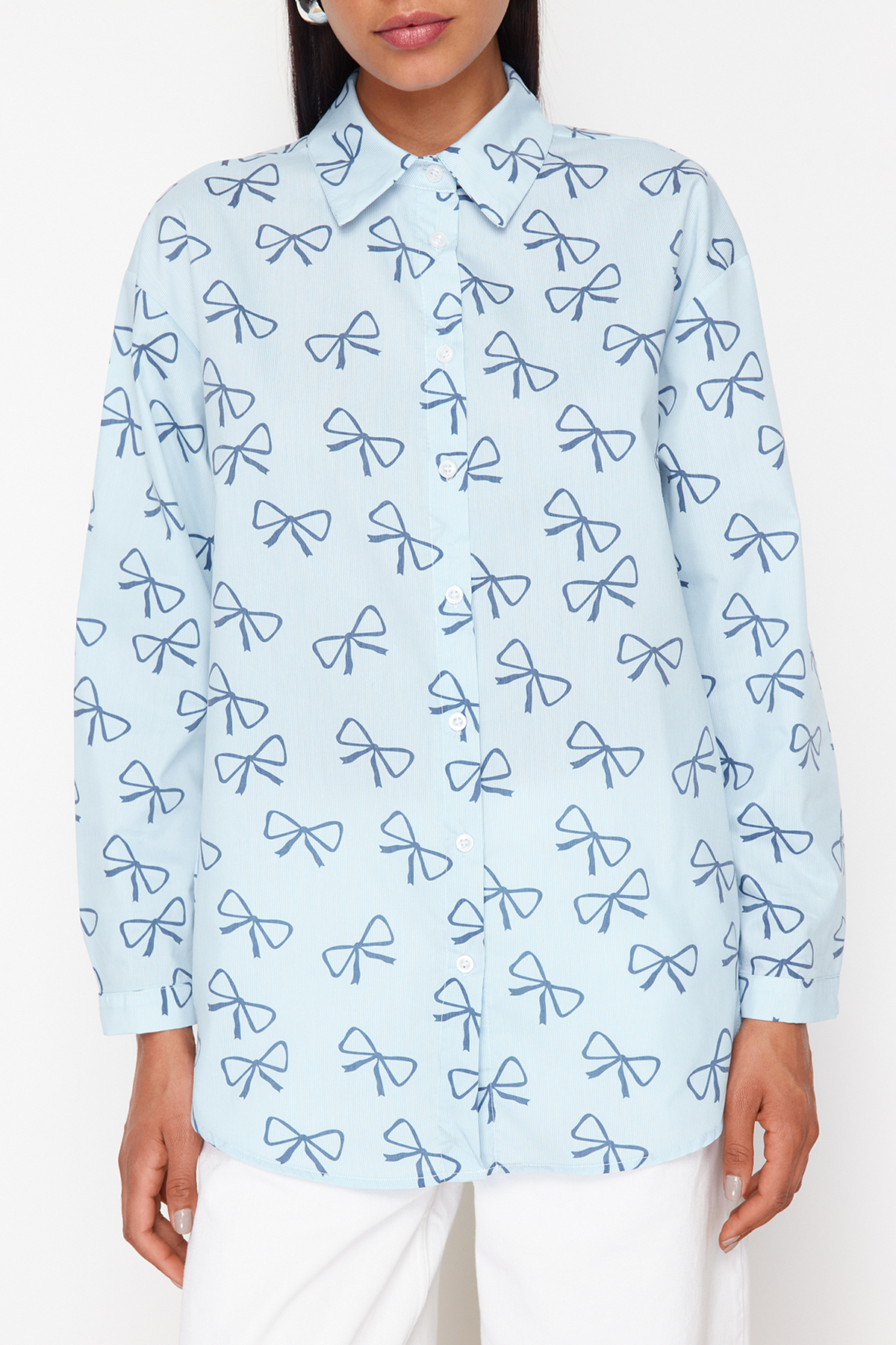 Trendyolmilla  Mavi Fiyonk Desenli Çizgili Oversize Geniş Kalıp Dokuma Gömlek TWOSS24GO00198 - Görsel 4