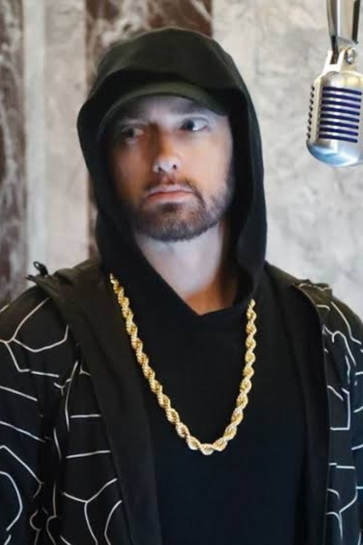 Eminem gold chain hotsell