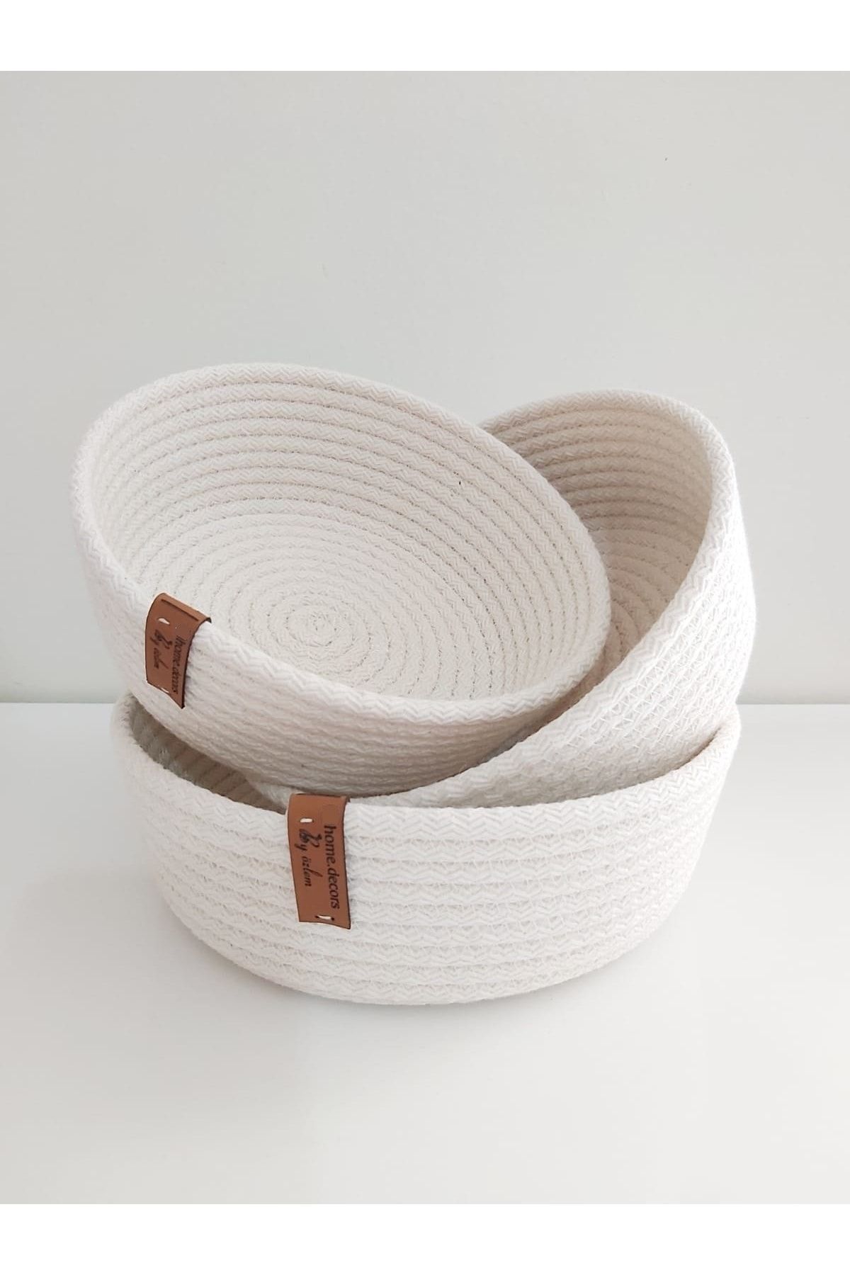 3-Piece Wicker Basket (20x7/18x7/16x7cm) Organizing Decoration Presentation Kitchen Bathroom Organizer (Ecru)