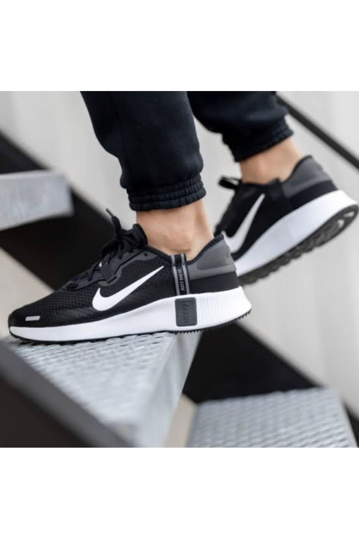Nike reposto zwart outlet