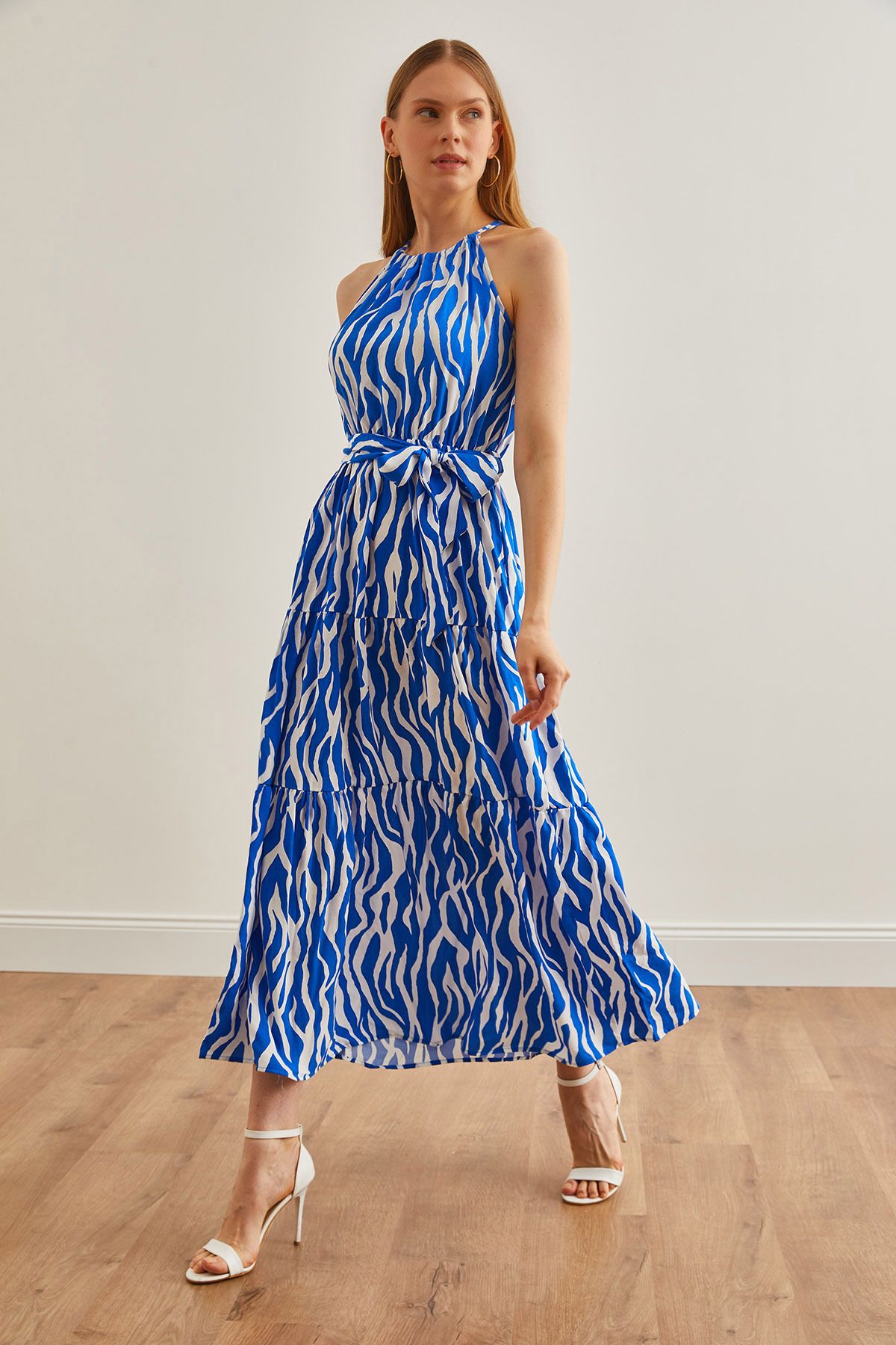 Kadın Zebra Saks Mavi Halter Yaka Kuşaklı Dokuma Viscon Elbise ELB-19001548