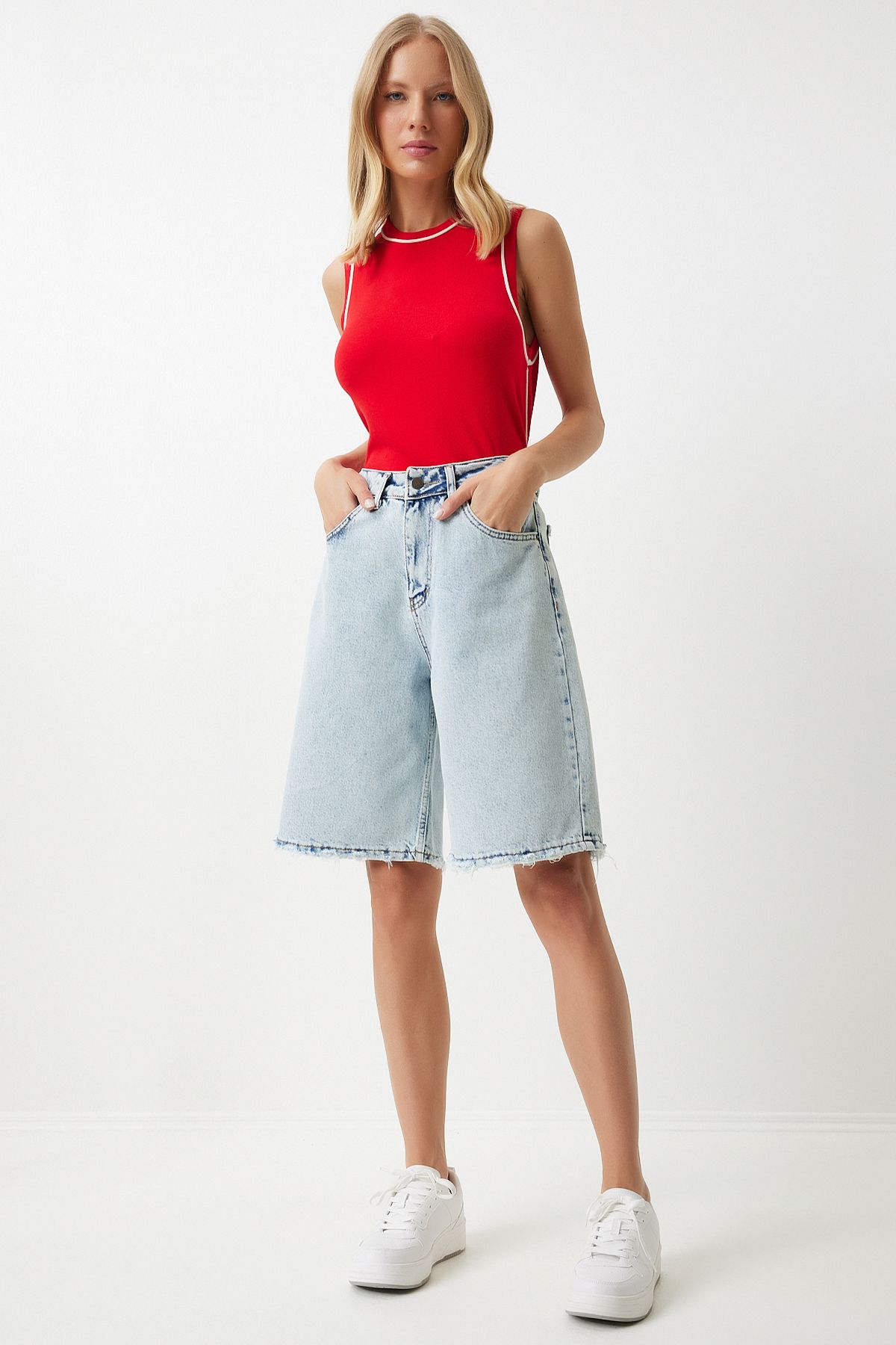 complete the look image