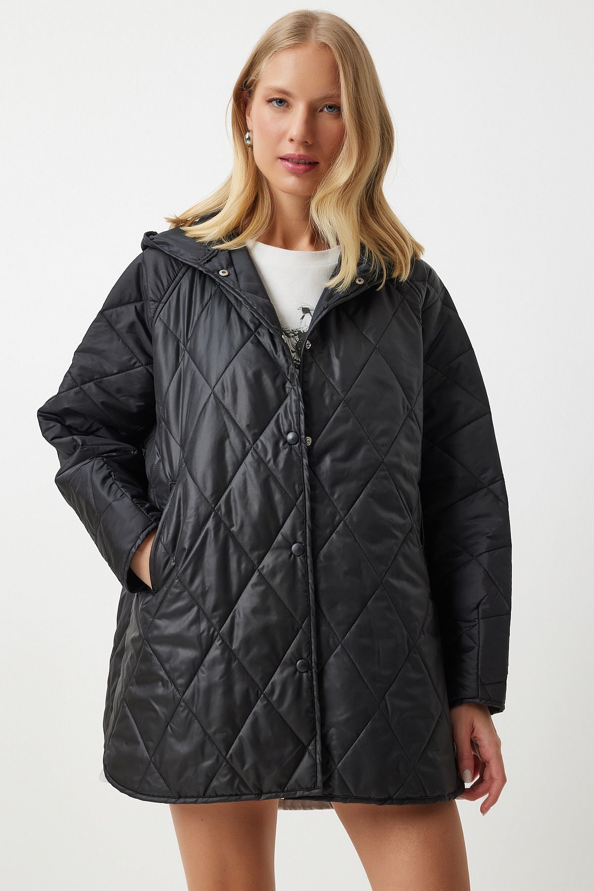 Happiness İstanbul-Schwarzer, gesteppter Oversize-Mantel mit Kapuze für Damen FN02905 3