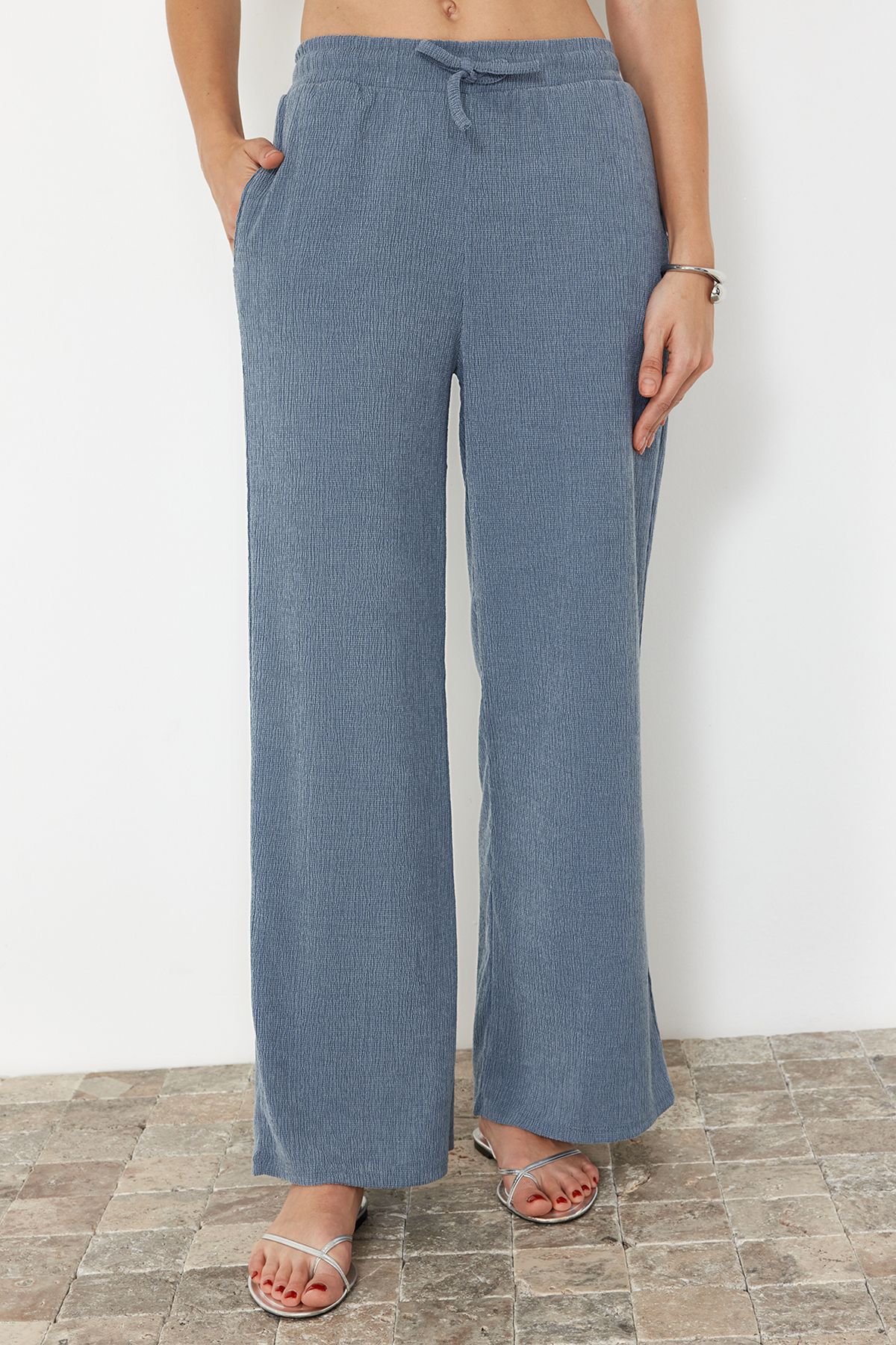 Trendyol Collection-Ευέλικτο πλεκτό παντελόνι Premium Indigo με φαρδύ πόδι TWOSS24PL00054 4