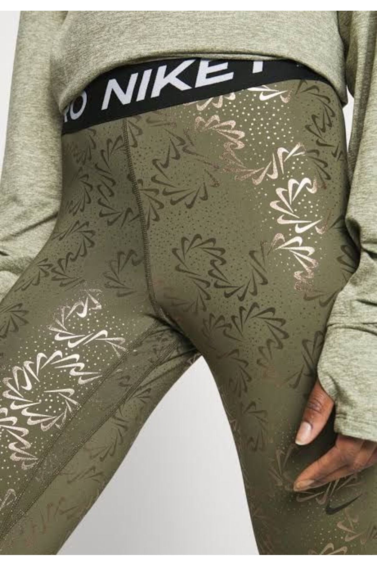 Nike Pro Sparkle Swoosh Graphics Mid Rise Training Ye il Kad n Tayt Fiyat Yorumlar Trendyol