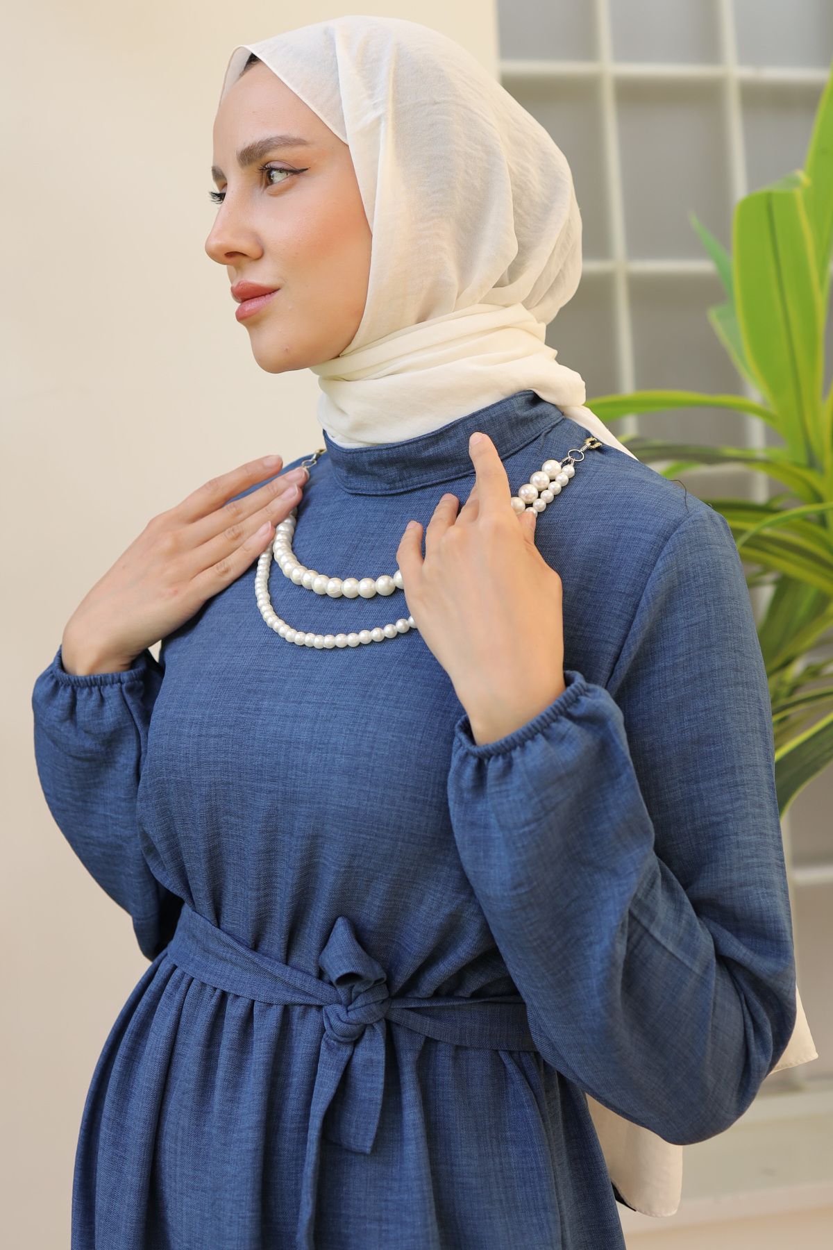 benguen-4034 Rochie din in indigo - Detaliu perla 5