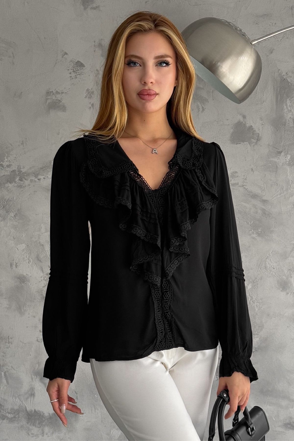 FEMELLE-Schwarze Rüschenbluse für Damen 5