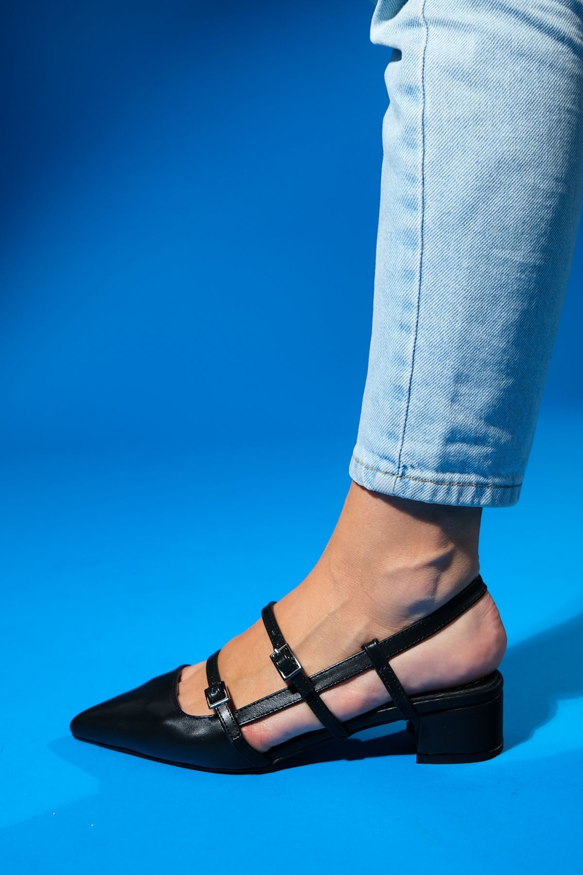 صندل سیاه زنانه Genoa پوست کفش پاشنه بلند luvishoes
