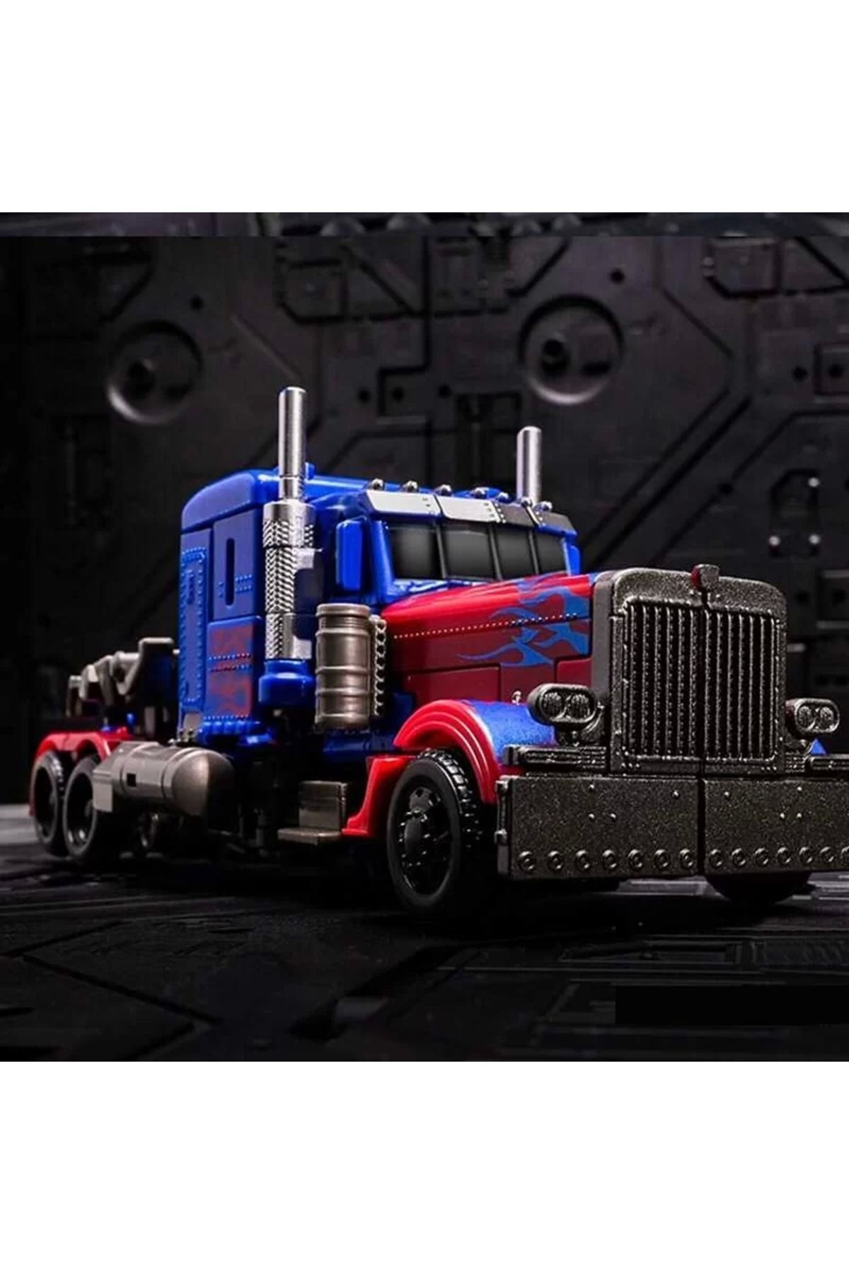 Kumik-Transformers Optimus Prime Figure 3
