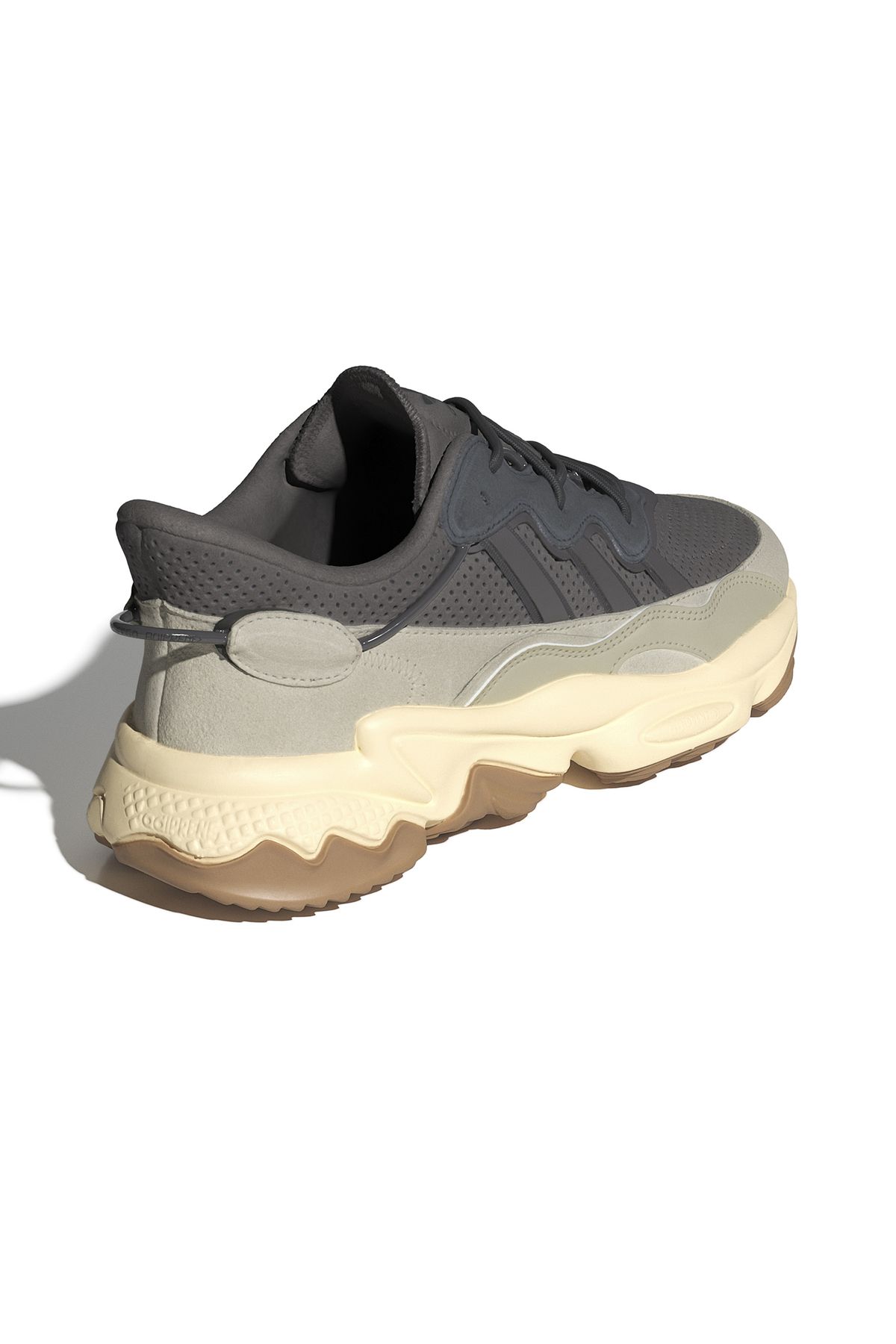 کفش پیاده روی چند رنگ زنانه ورزشی روزانه خاکستری اورجینال adidas