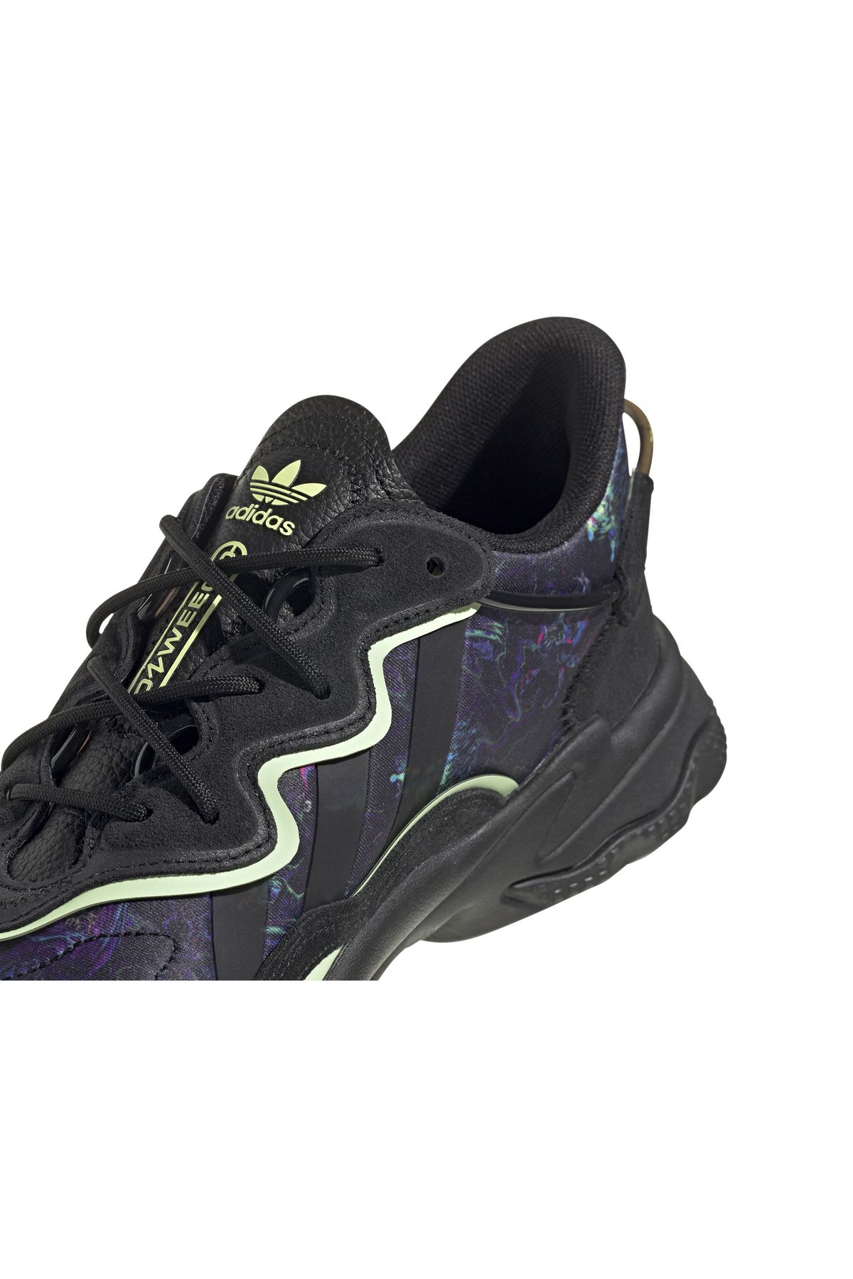 کفش پیاده روی مشکی زنانه Ozweego X Disney Daily ورزشیs ورزشی سیاه adidas