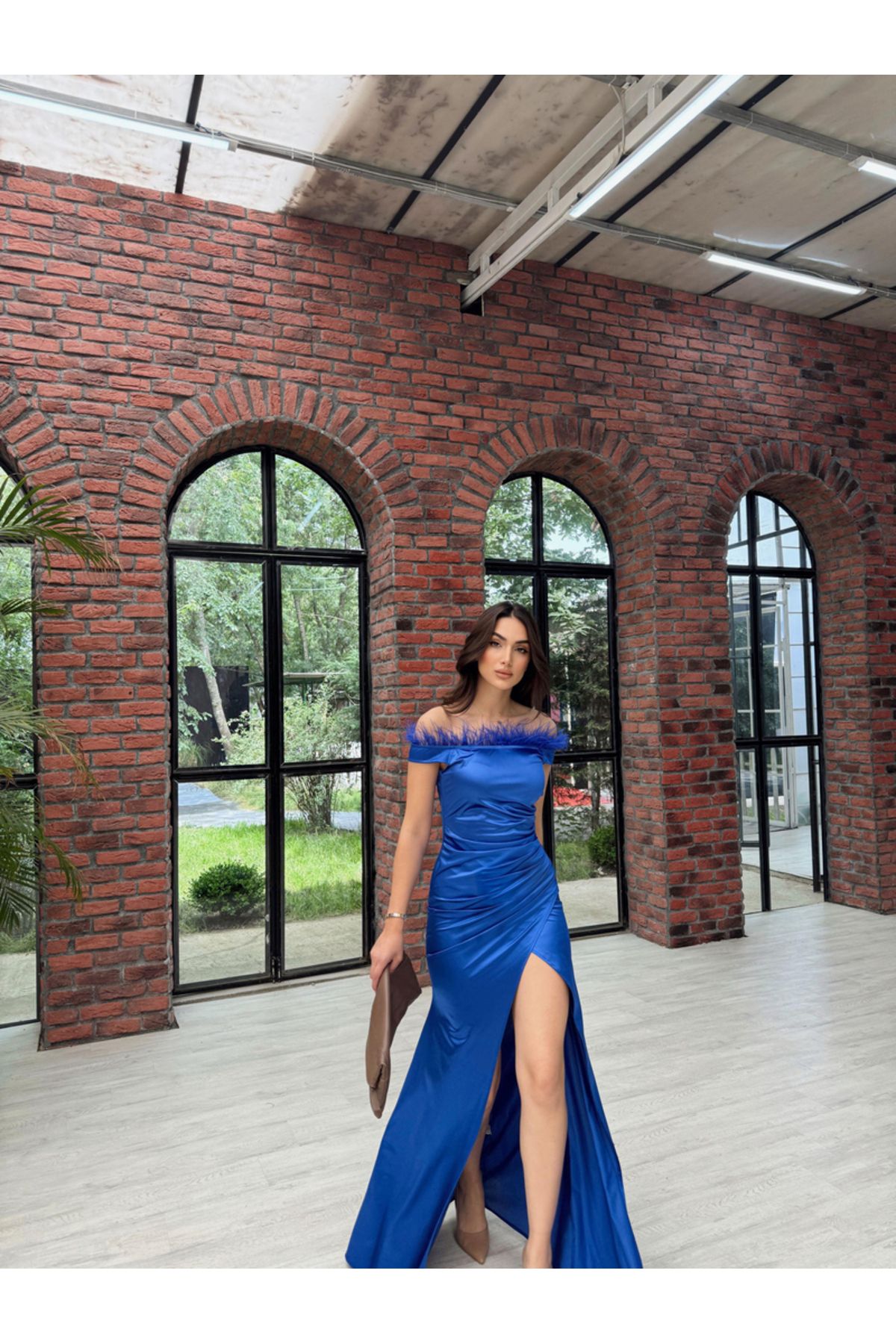 Mekafashion-Saks Blue Ophelia Collar Satin Evening Dress with Otriş Detail 36969 3