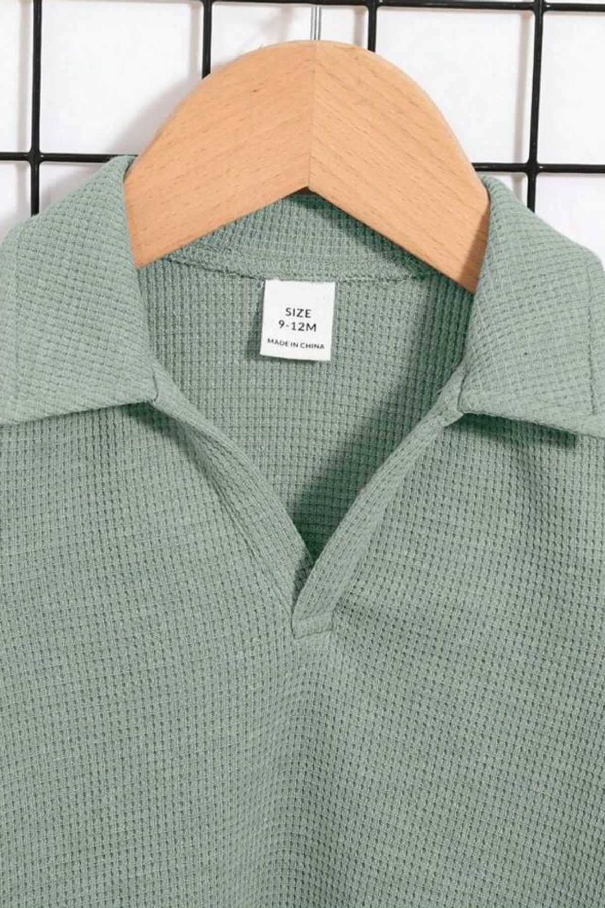 Bubito Waffle Görselli V Yaka Pamuklu Yazlık Bebek Çocuk Şort Takım-Yeşil fotoğrafı 3 (önizleme)