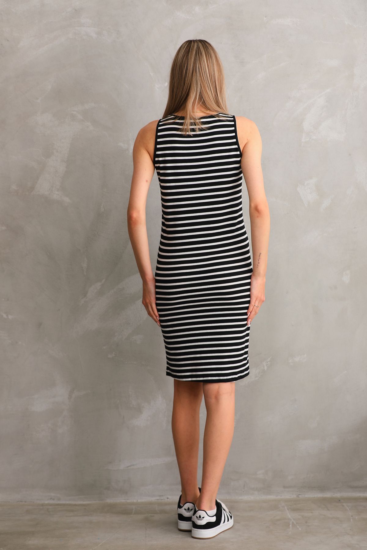 Miss Dünya Lissa Kolsuz Yuvarlak Yaka Fittilli Kaşkorse Çizgili Midi Hamile ve Lohusa Elbisesi fotoğrafı 5 (önizleme)