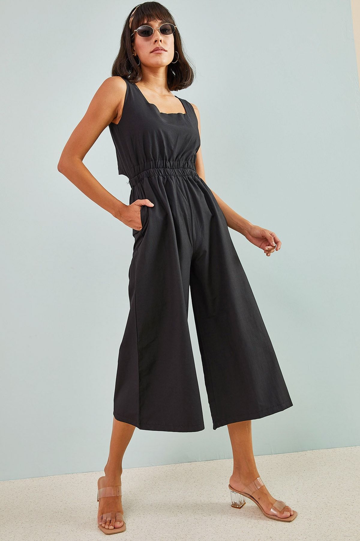 Backless linen hot sale jumpsuit