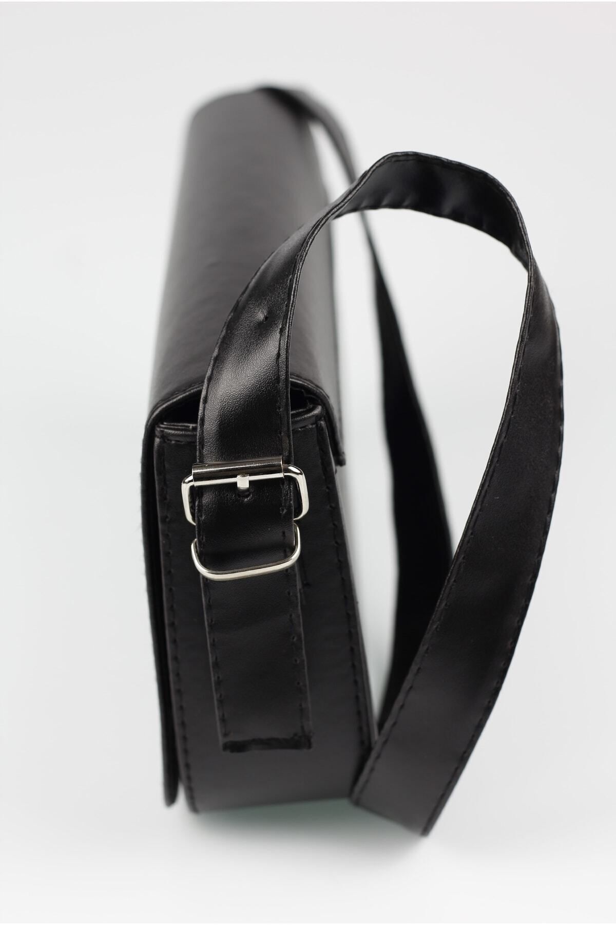 https://cdn.dsmcdn.com/ty1330/product/media/images/prod/QC/20240525/11/7d3efd0e-24fc-3da3-9169-6f85fa4a45be/1_org_zoom.jpg