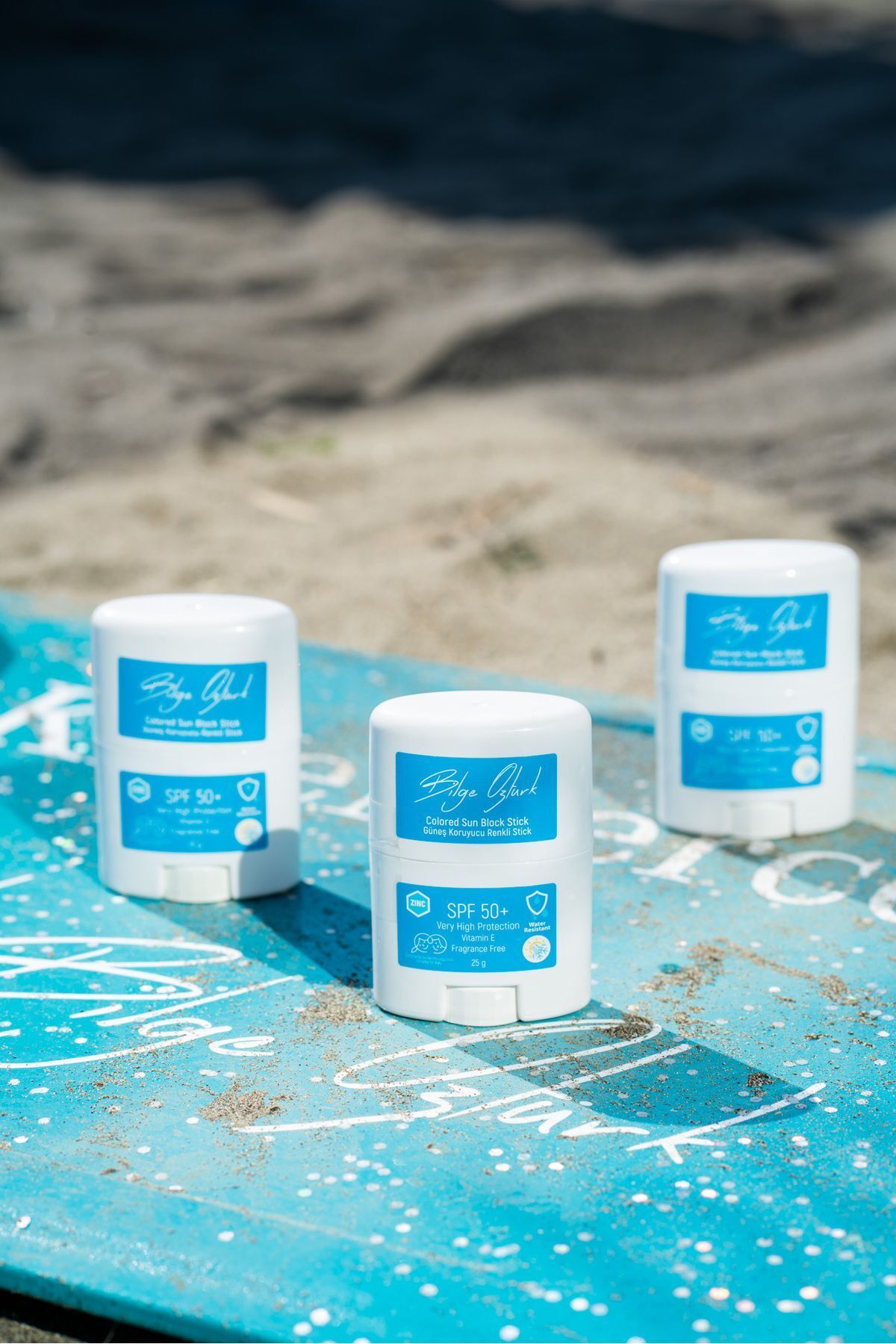 Bilge Öztürk-Sonnenschutz-Tönungsstift LSF 50+ Blau 4