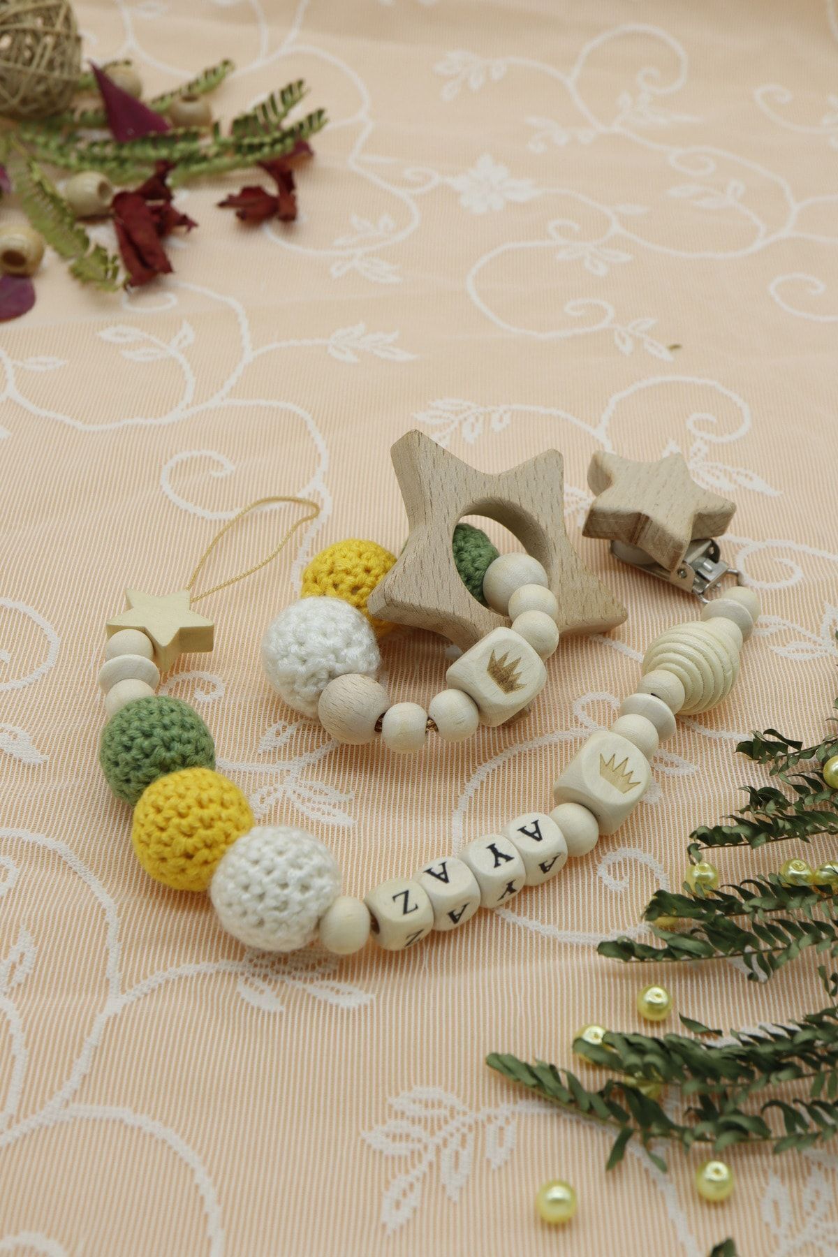 lilamtasarım Lilam Tasarım Örgü Toplu Dişlikli Emzik Askısı fotoğrafı 2 (önizleme)