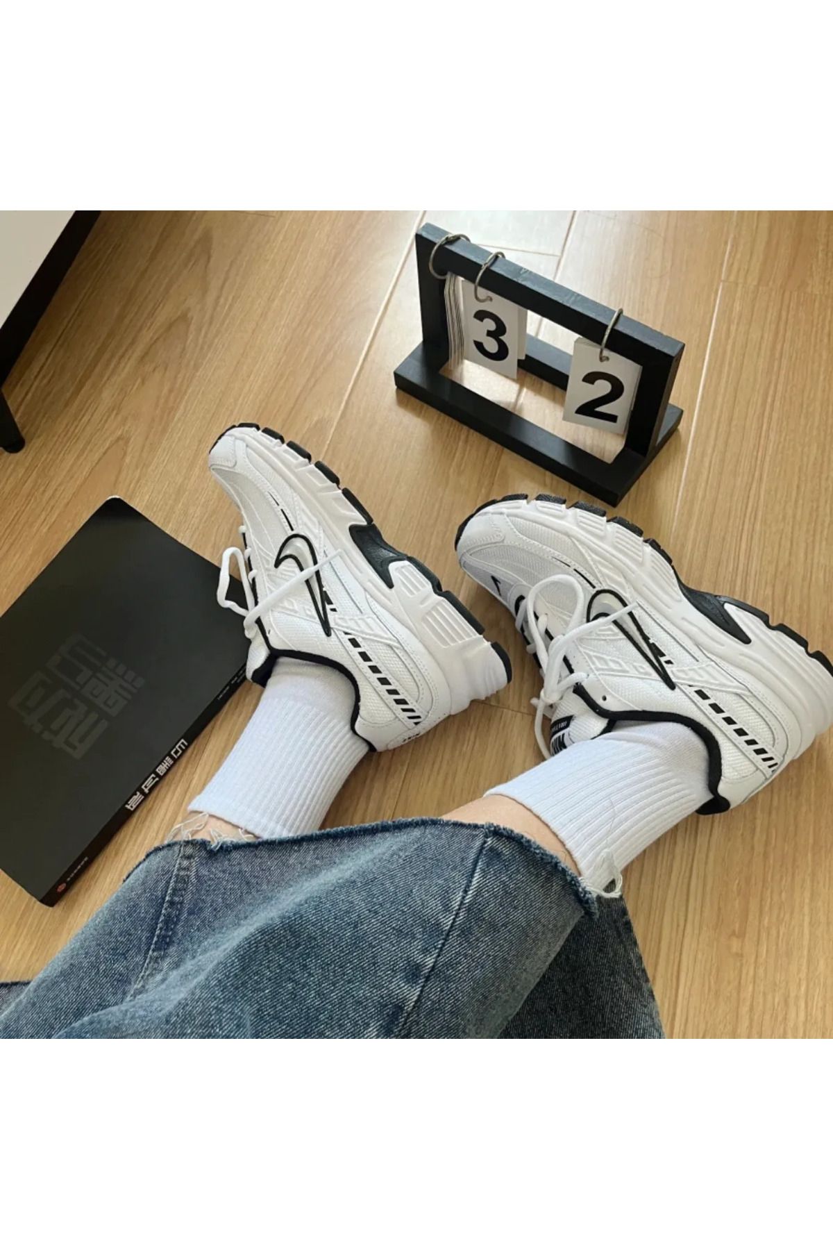 کفش دو و تمرین سفید مردانه زنانه ورزشی پوستی اسپرتی Nike