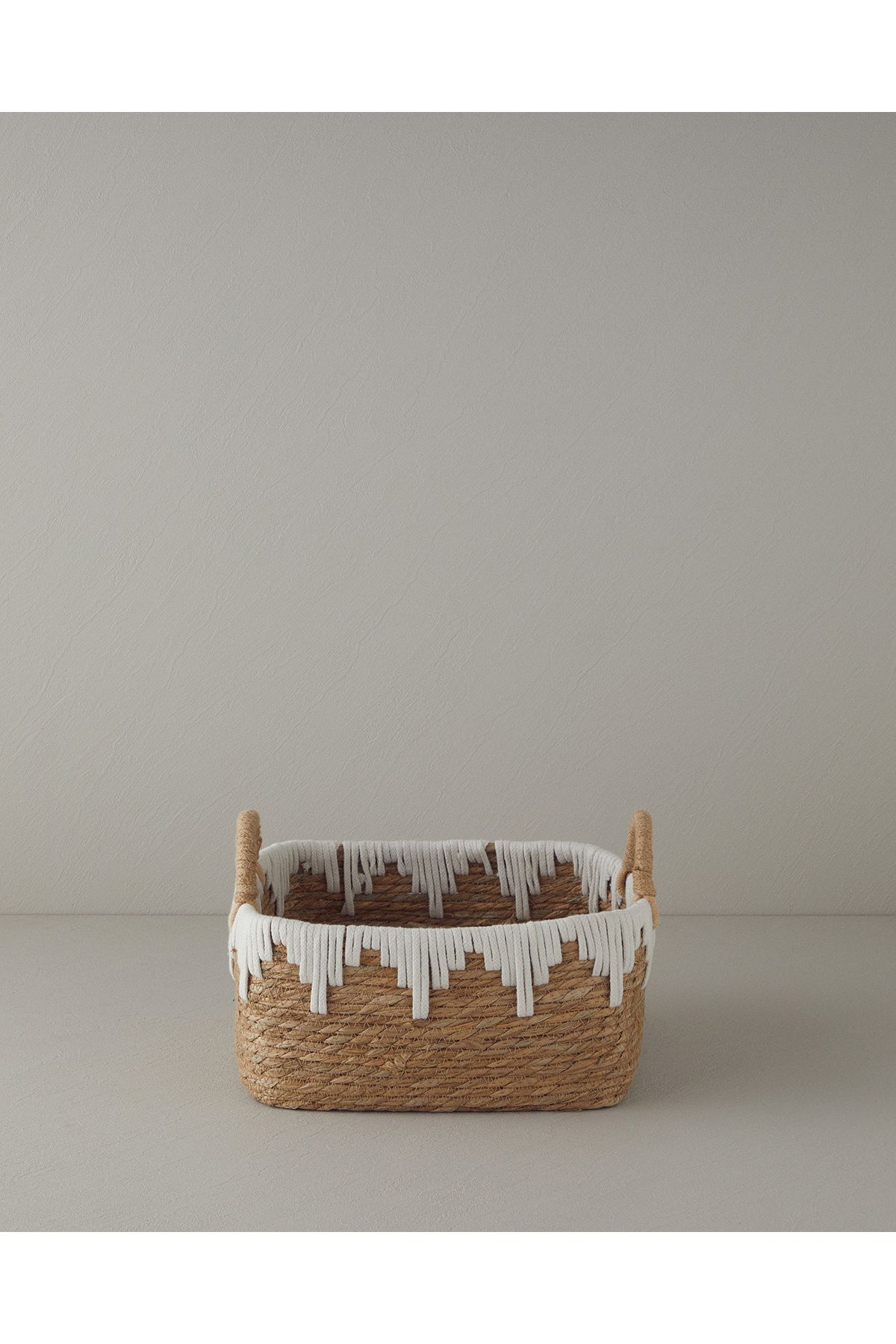 English Home Seth Basket Natural 10041887