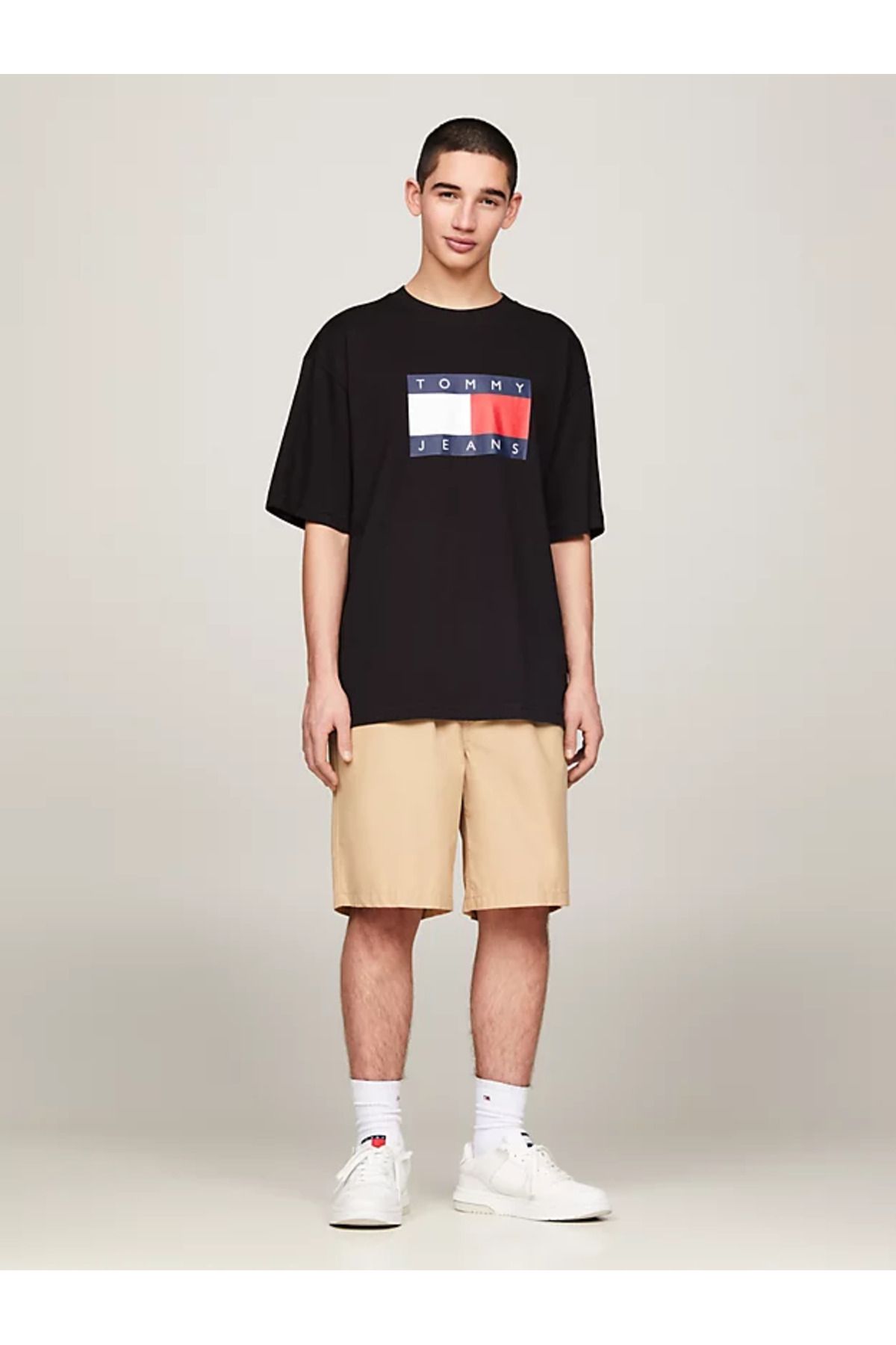 Tommy Hilfiger تی شرت مردانه پرچمدار بزرگ - مشکی