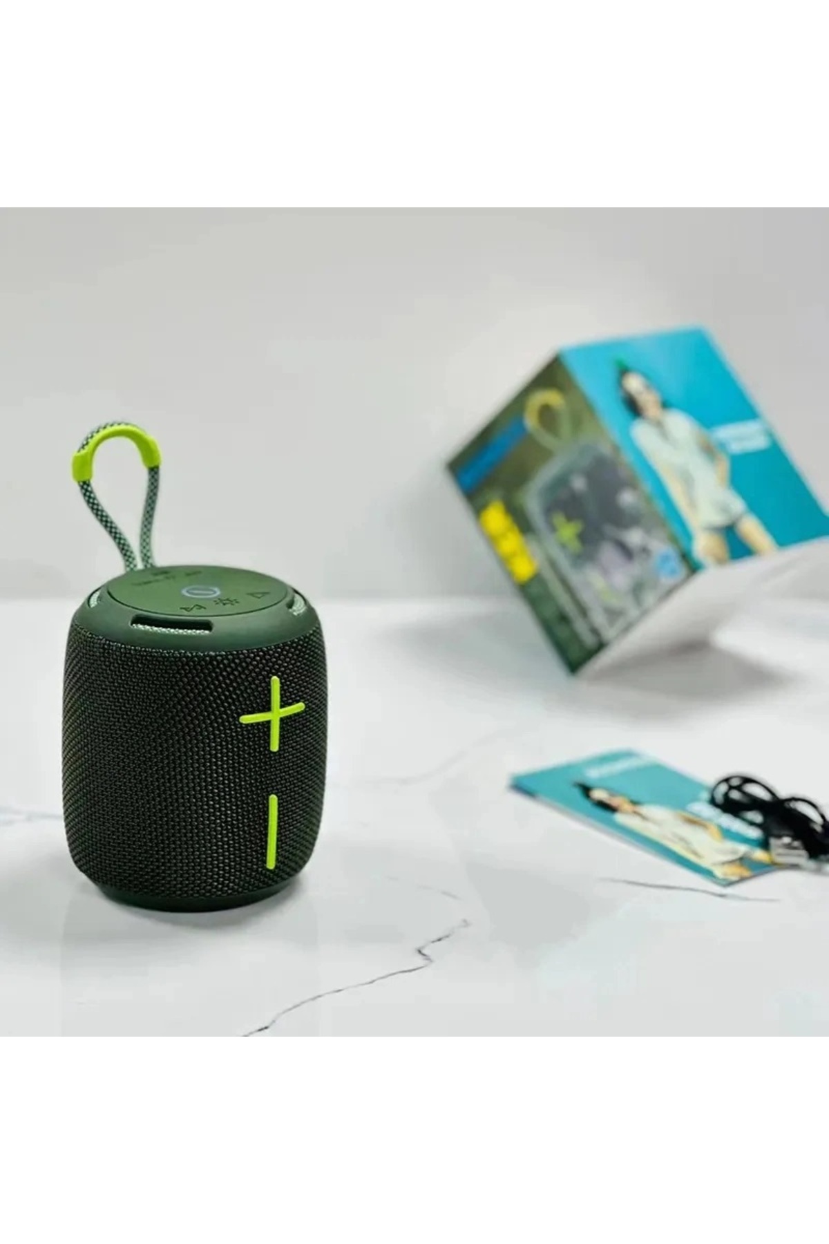 Ipx6 Su geçirmez kumaş Art Dış Mekan Hoparlörü Kablosuz Taşınabilir USB/TF/TWS/RGB /BLUETOOTH 6