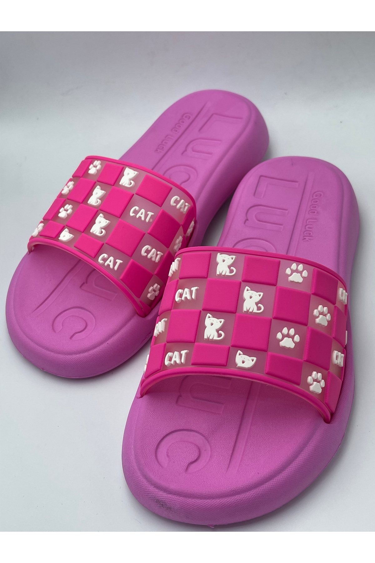 CAT Detailed Anti-Slip Plastic Pool Sea Bathroom Balcony Terrace Home And Street Slippers