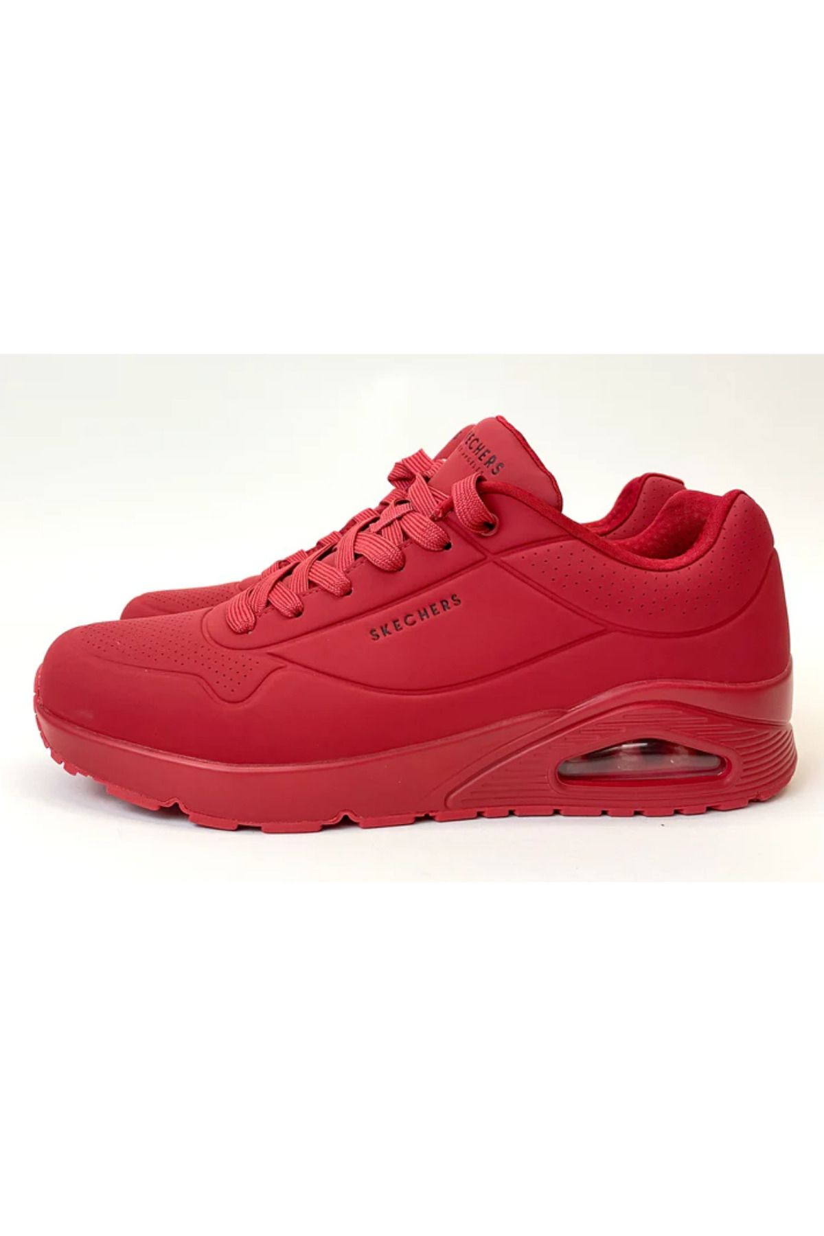 کفش دو و تمرین قرمز مردانه زنانه Uno روی هوا 52458 ورزشی بایستید Skechers