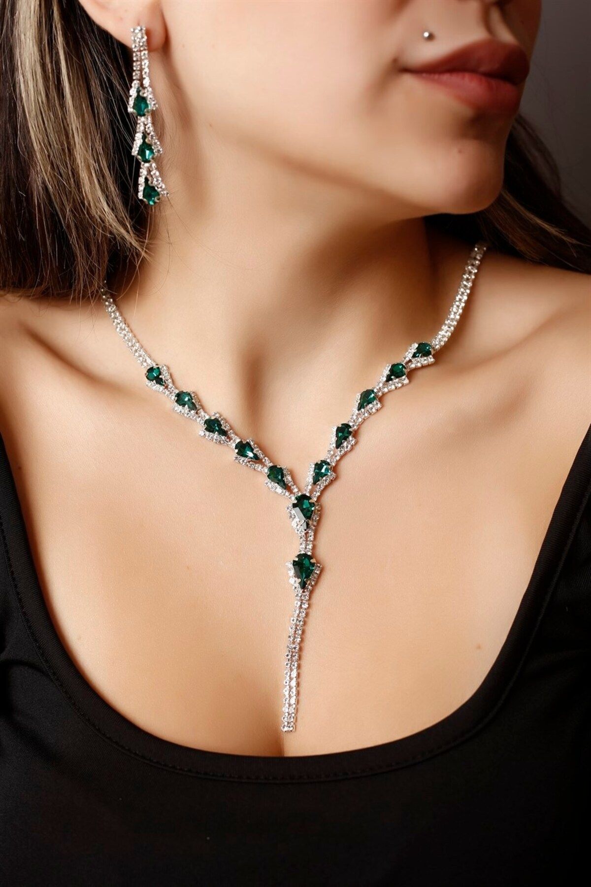 Silver Plated Green Drop Gemstone Waterway Necklace and Earrings Set of 2 Invitation Wedding Engagement Evening Dress Set