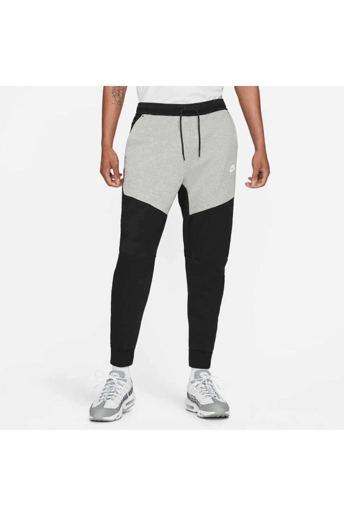 Nike Sportswear Tech Fleece Men s Jogger Sweatpants Black grey Trendyol