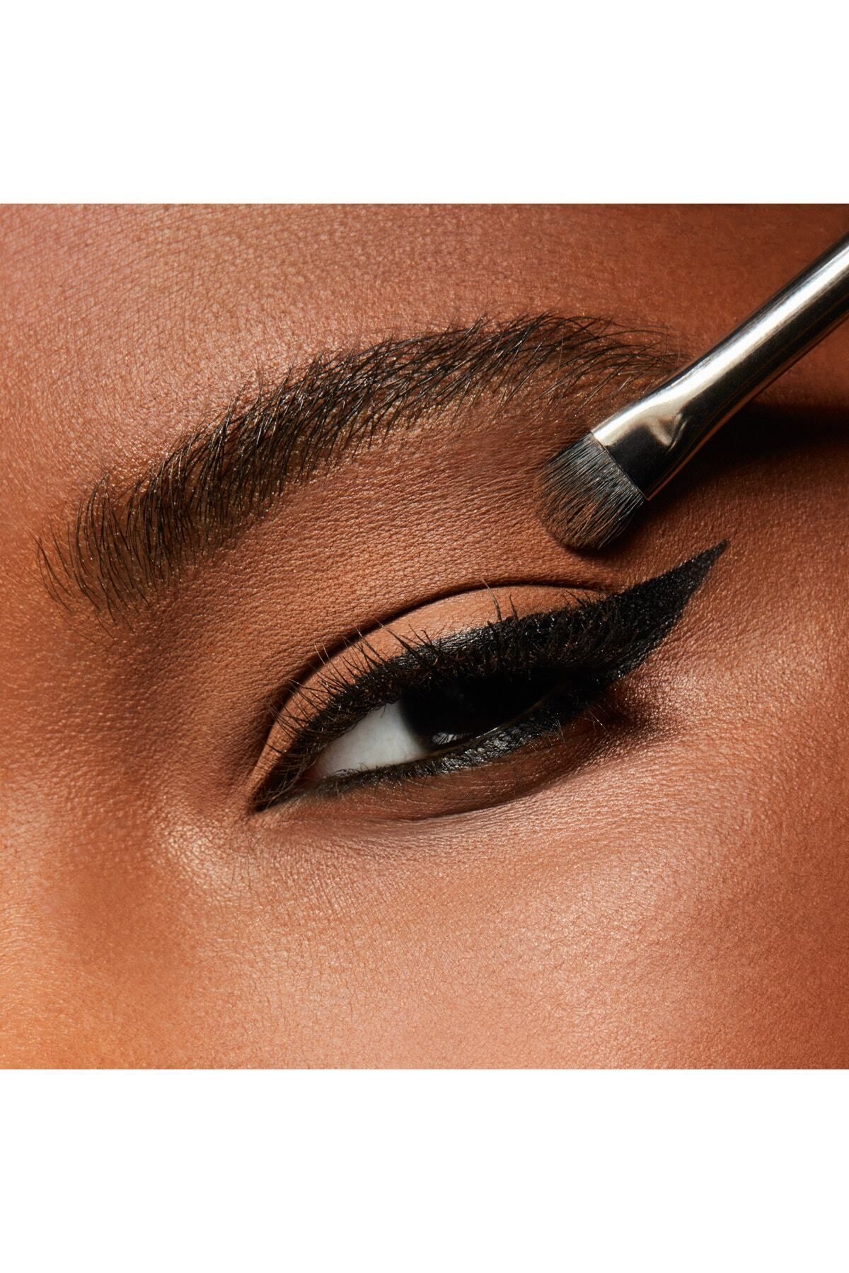 M.A.C-1.5 G - Intense Color and Pigmented Eyeshadow Cork Eye Shadow 3