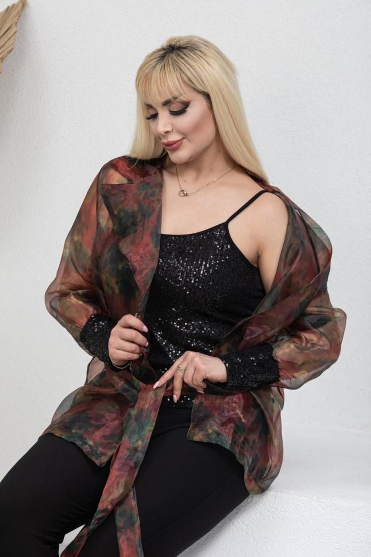 https://cdn.dsmcdn.com/ty1334/product/media/images/prod/QC/20240520/12/d97455ae-9f52-339f-8bf8-5a6d37272588/1_org_zoom.jpg