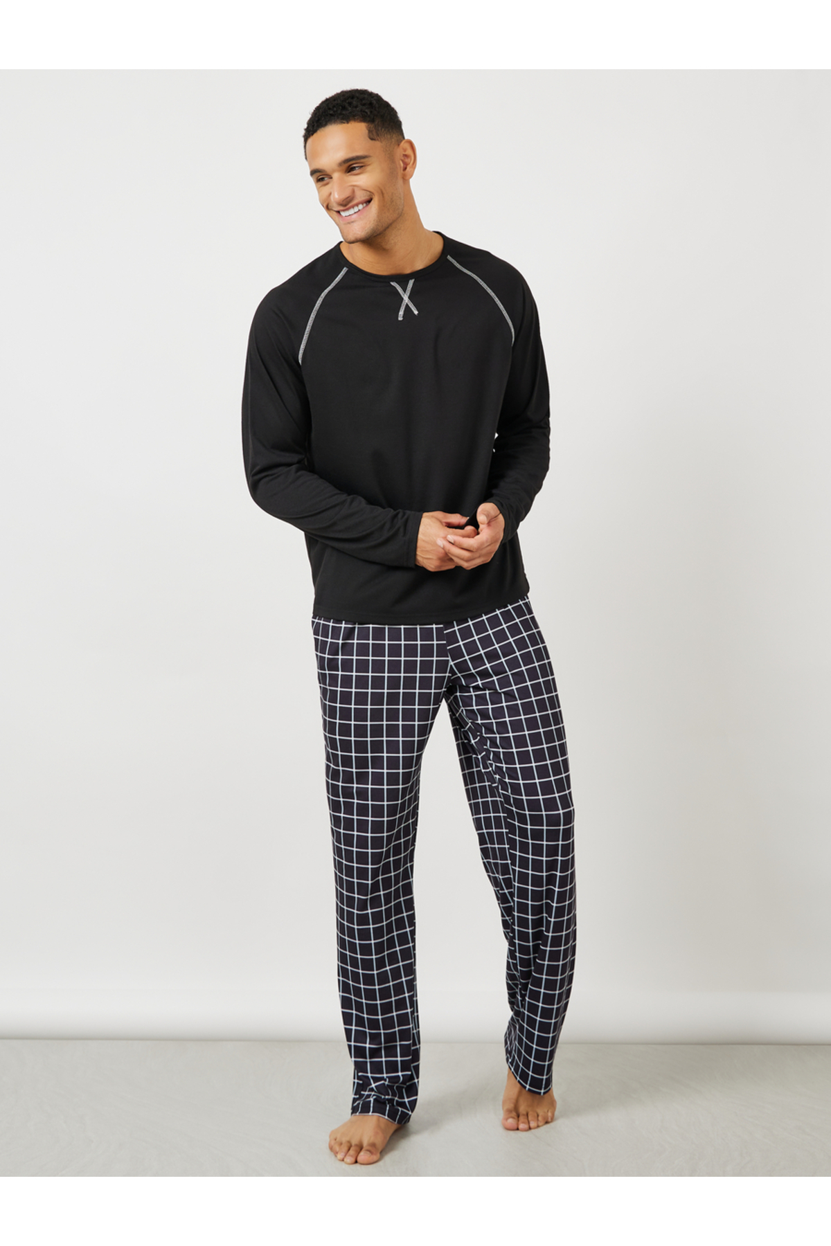 Styli Contrast Stitch T-Shirt & Checked Pyjama Set