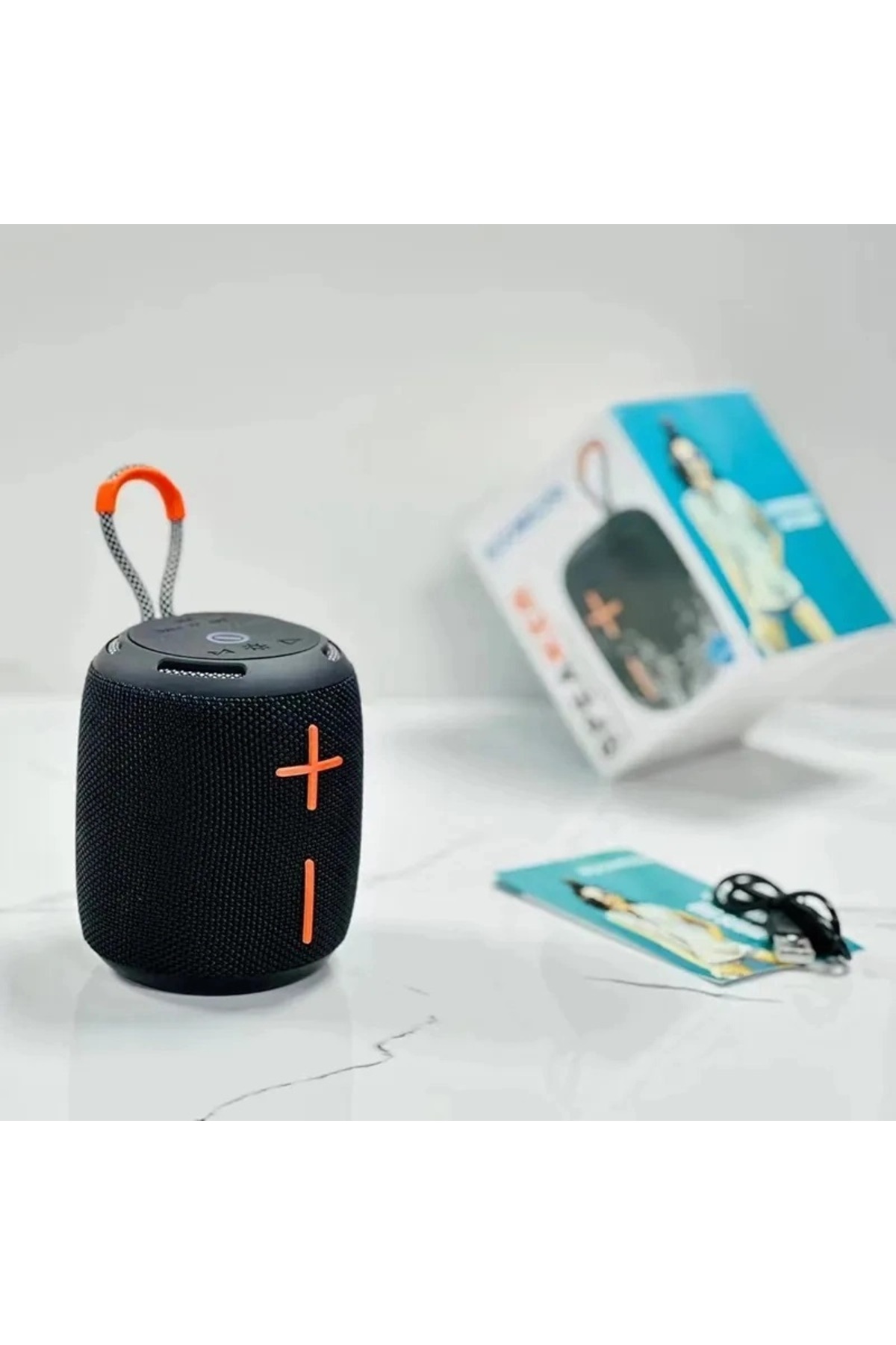Ipx6 Su geçirmez kumaş Art Dış Mekan Hoparlörü Kablosuz Taşınabilir USB/TF/TWS/RGB /BLUETOOTH 5