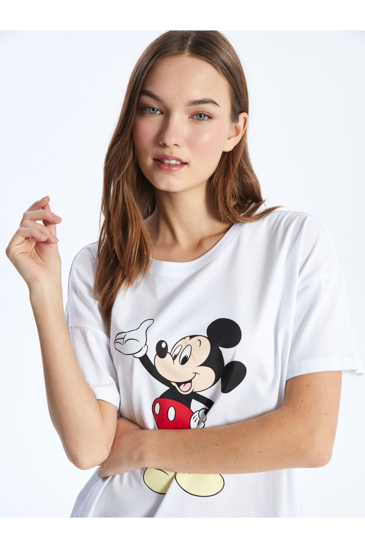 LC Waikiki-Kurzärmliges Pyjama-Set für Damen mit Rundhalsausschnitt, Mickey Mouse-Aufdruck 3