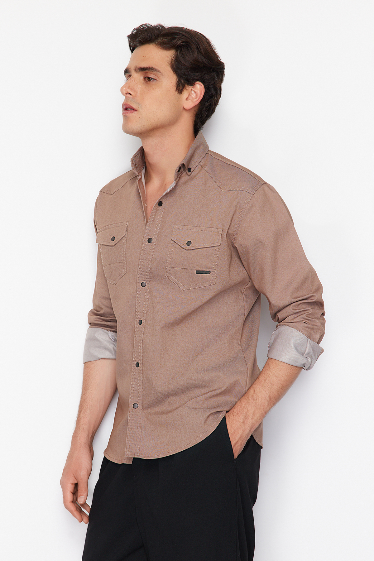 Trendyolmilla Man Bej Regular Çıt Çıtlı Gömlek TMNSS24GO00081