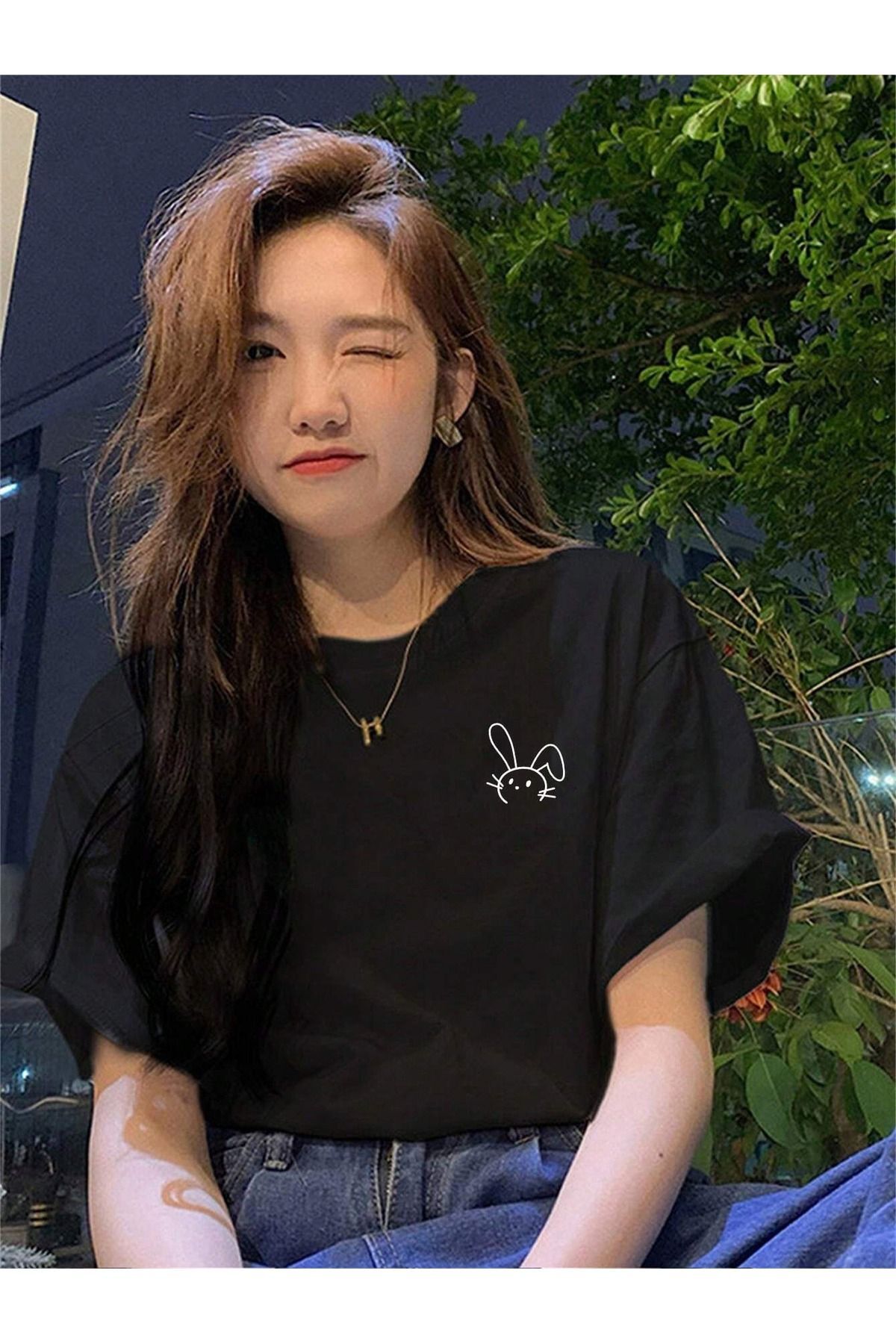 Women's Black Figure Rabbit Printed Oversize T-Shirt