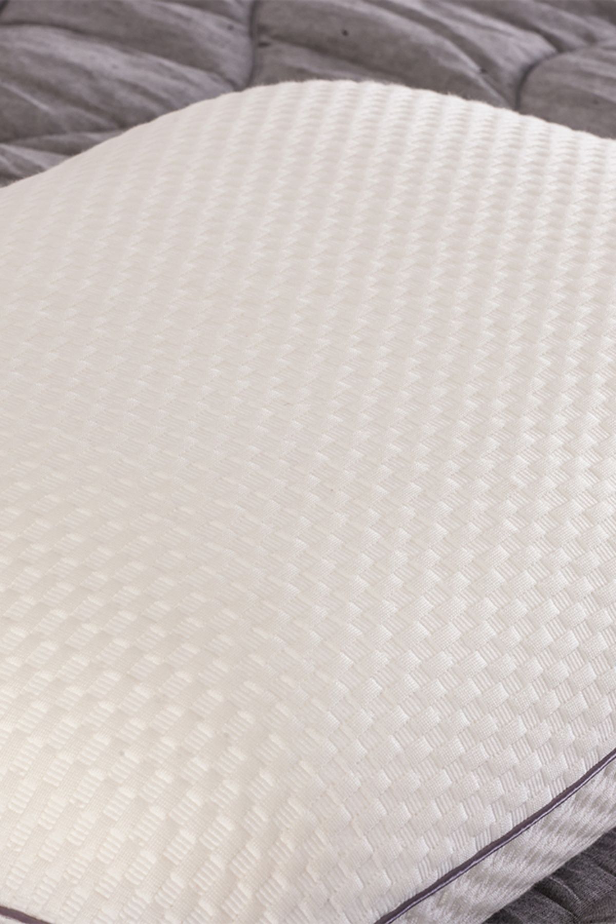 Britishome Bedding-Healty Medical Visco Orthopedic Pillow 4