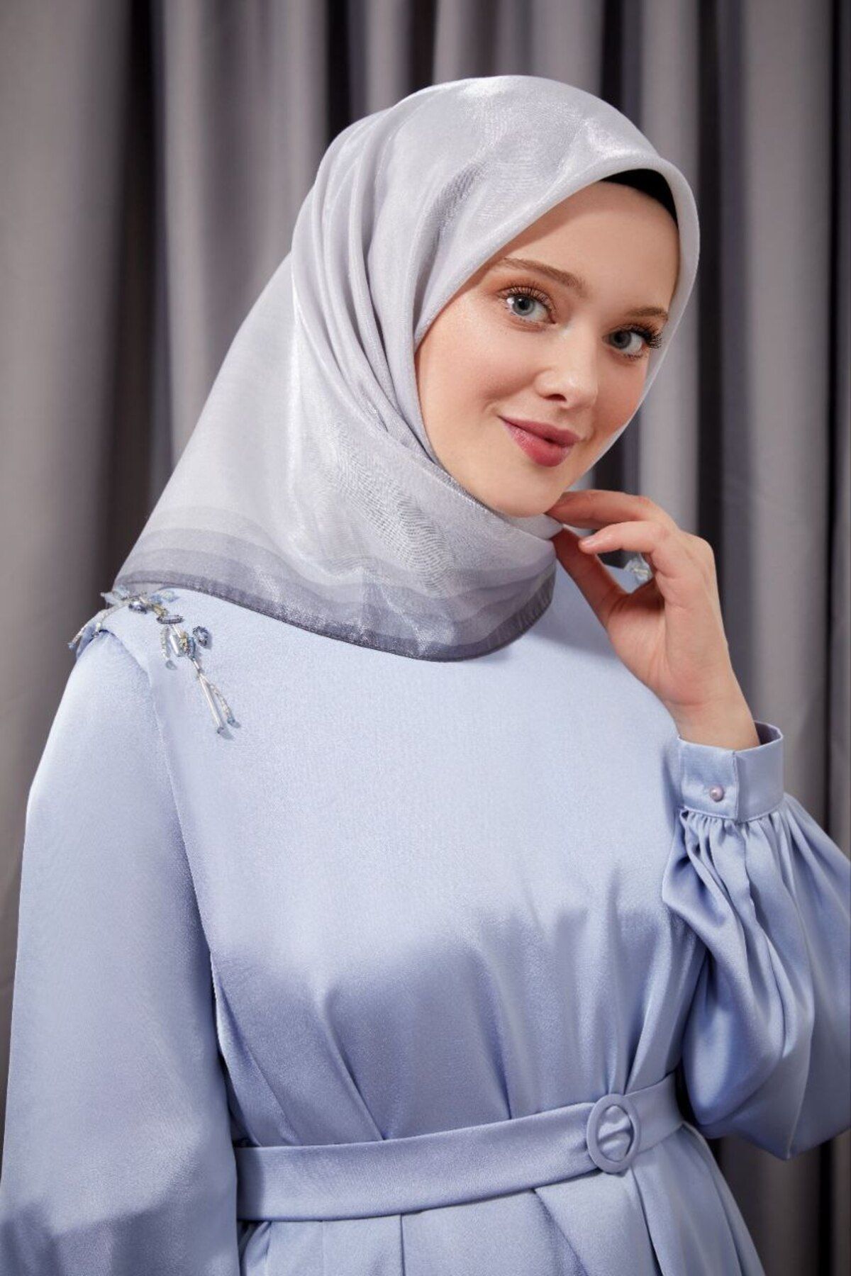 روسری خاکستری لباس شب کهربا اورجینال Levidor