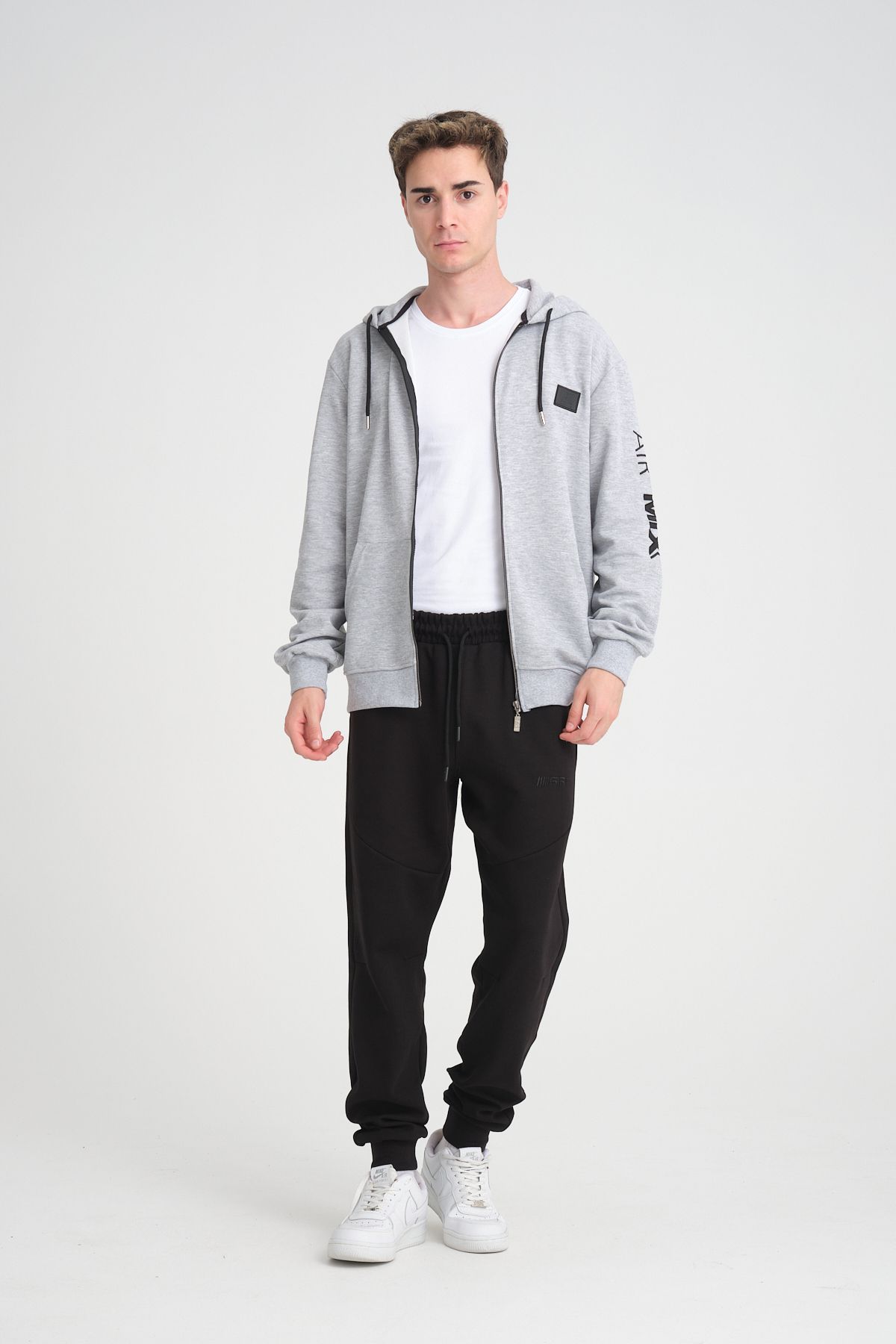 Erkek Yumuşacık Kumaşlı Fermuarlı Nakışlı Kapüşonlu Giri Sweatshirt