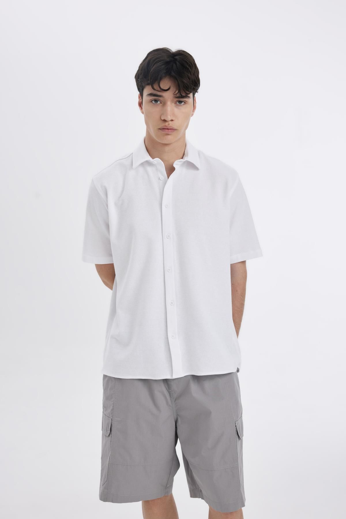 complete the look image