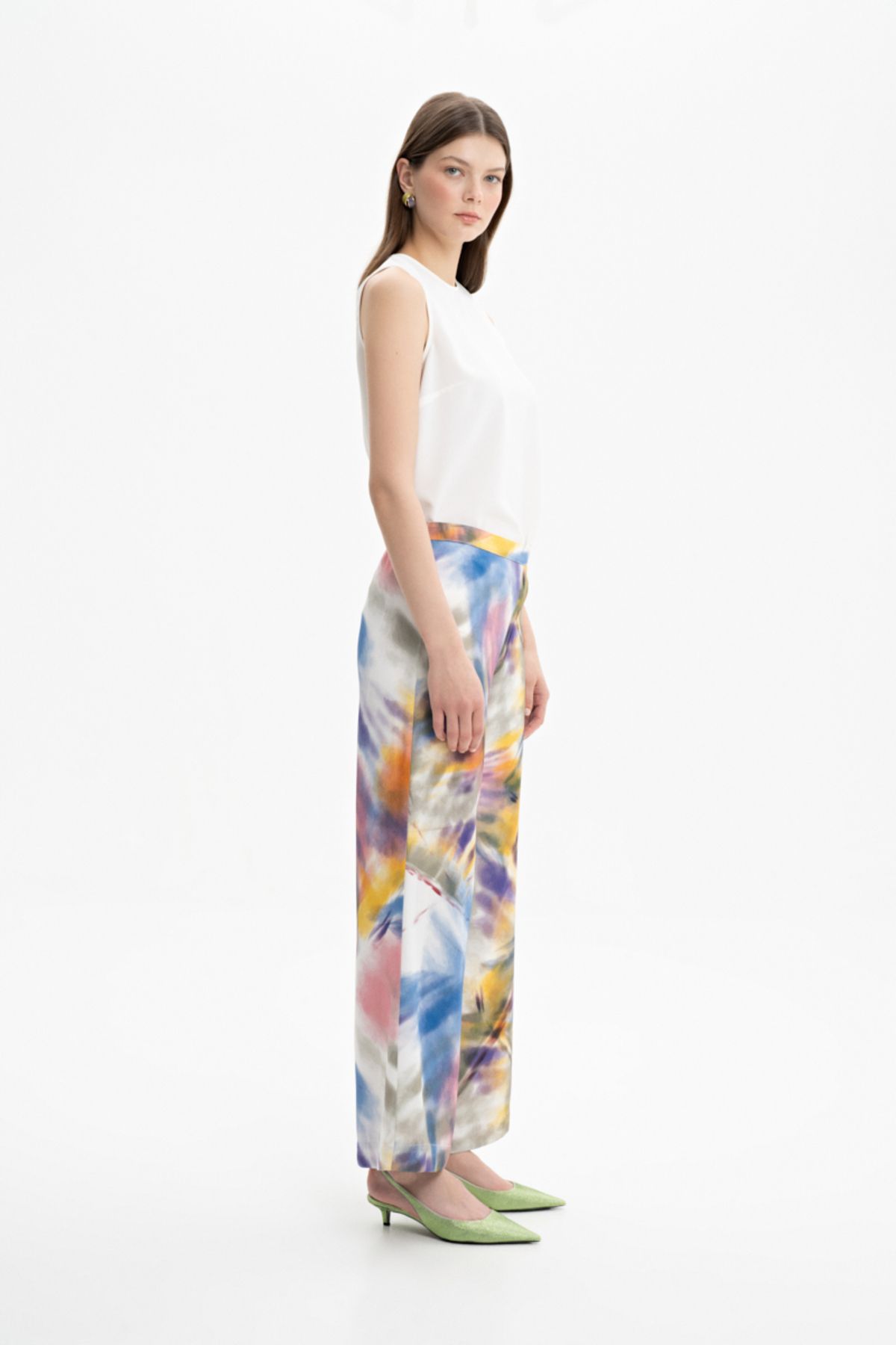 Aker-Patterned Loose Fit Pants 2
