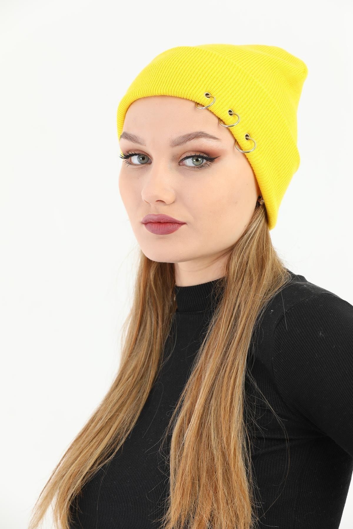 Ritagarcia Kadın Sarı Piercingli Kışlık Bere görsel 2