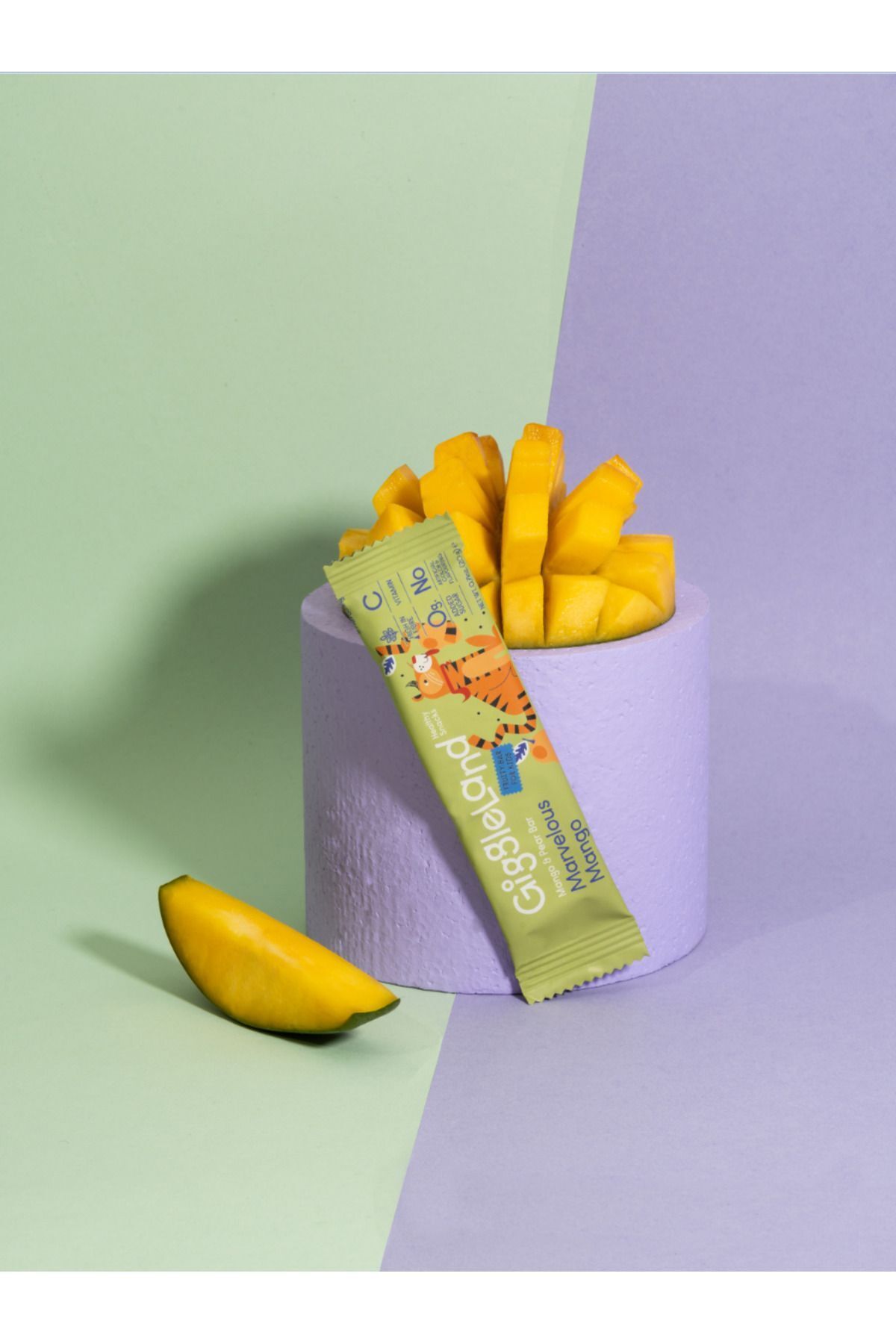 GiggleLand-20 g Fruit Bar with Mango 2