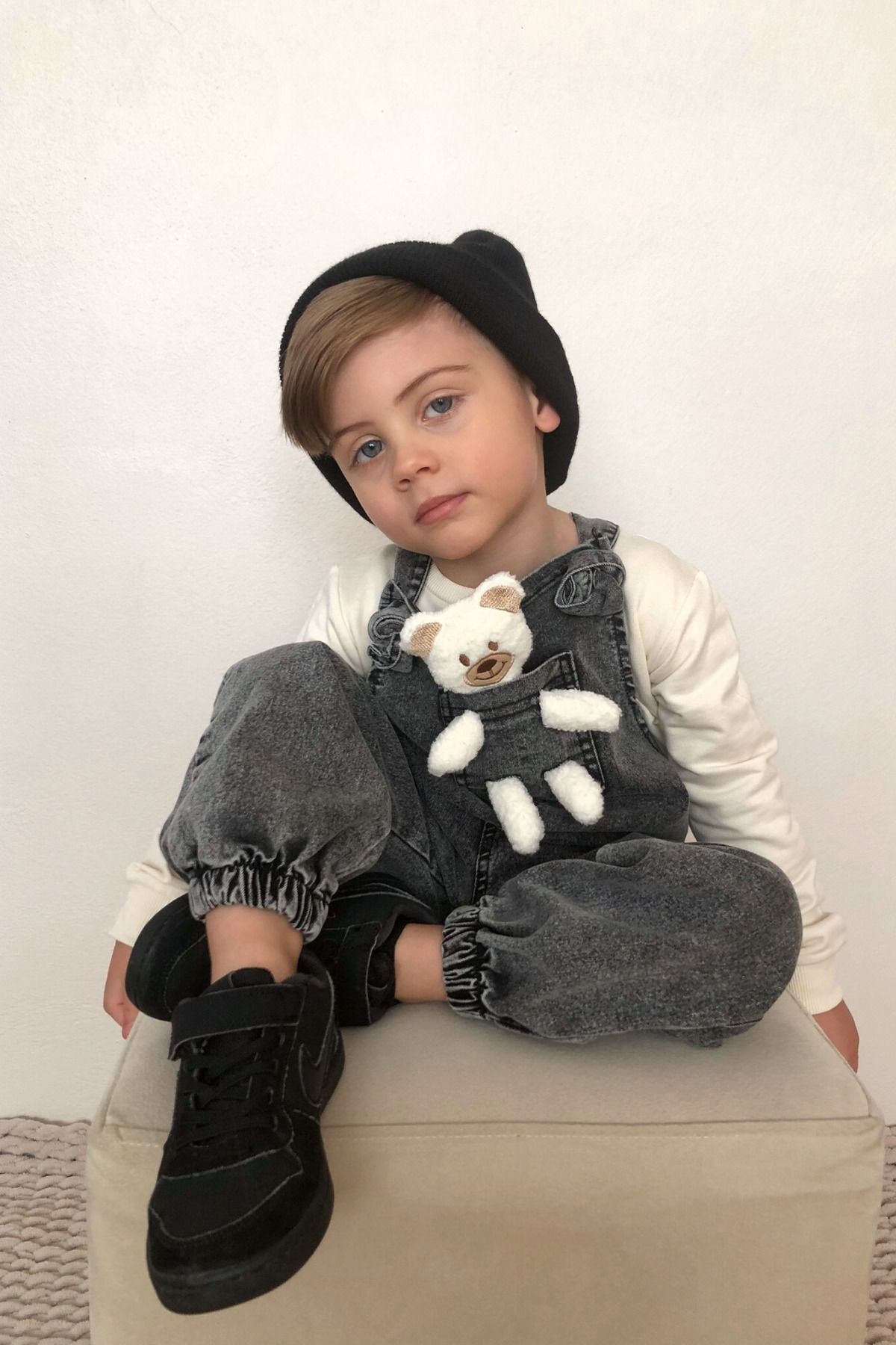 Pollito Unisex Çocuk Askısı Bağlamalı Teddy Oyuncaklı 2'li Siyah Kot Salopet fotoğrafı 3 (önizleme)