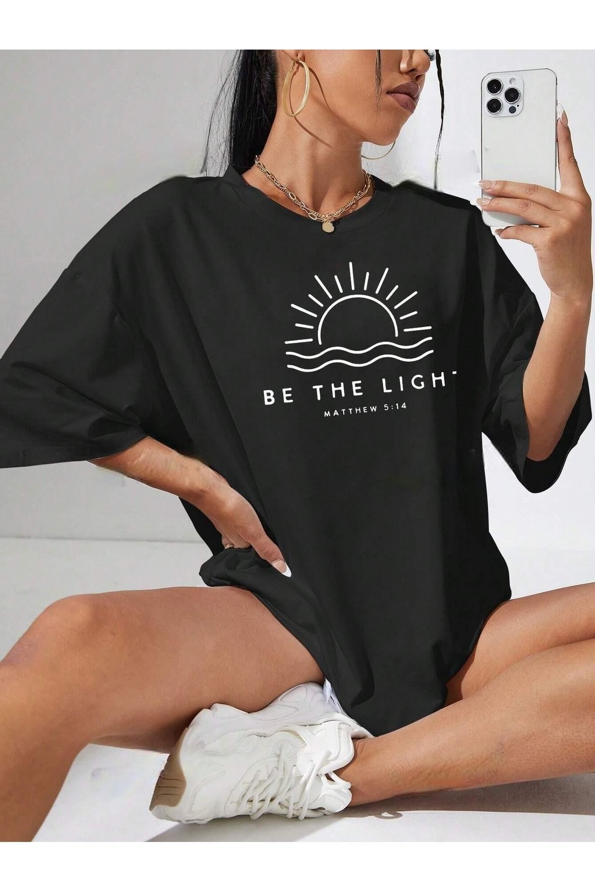 PALPİTO Γυναικείο Μαύρο Μπλουζάκι Be The Light Με Στάμπα Oversize für Adult Γυναίκα - S