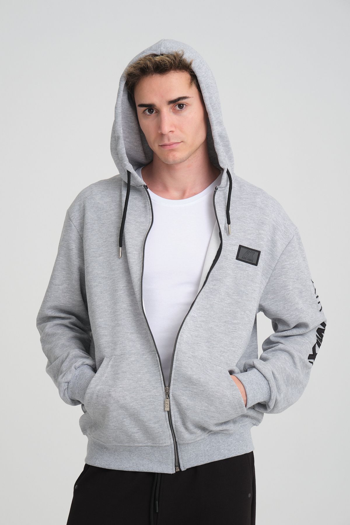 Erkek Yumuşacık Kumaşlı Fermuarlı Nakışlı Kapüşonlu Giri Sweatshirt