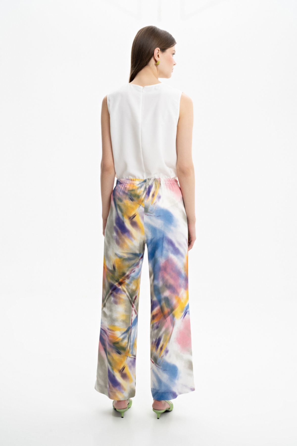 Aker-Patterned Loose Fit Pants 3