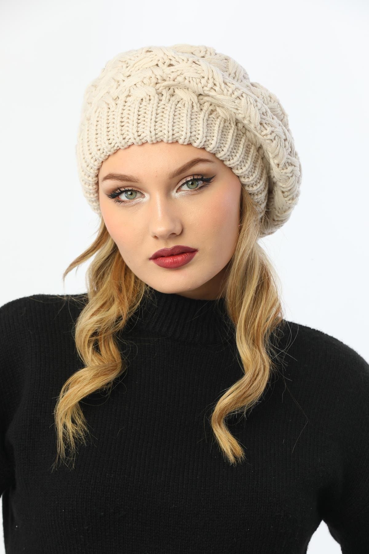 Ritagarcia  Çift Kat Taş Kadın Ressam Bere - Görsel 7